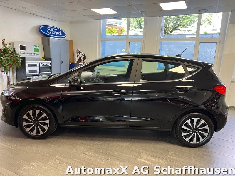 FORD Fiesta 1.0 EcoB Hybrid Titanium-image-2