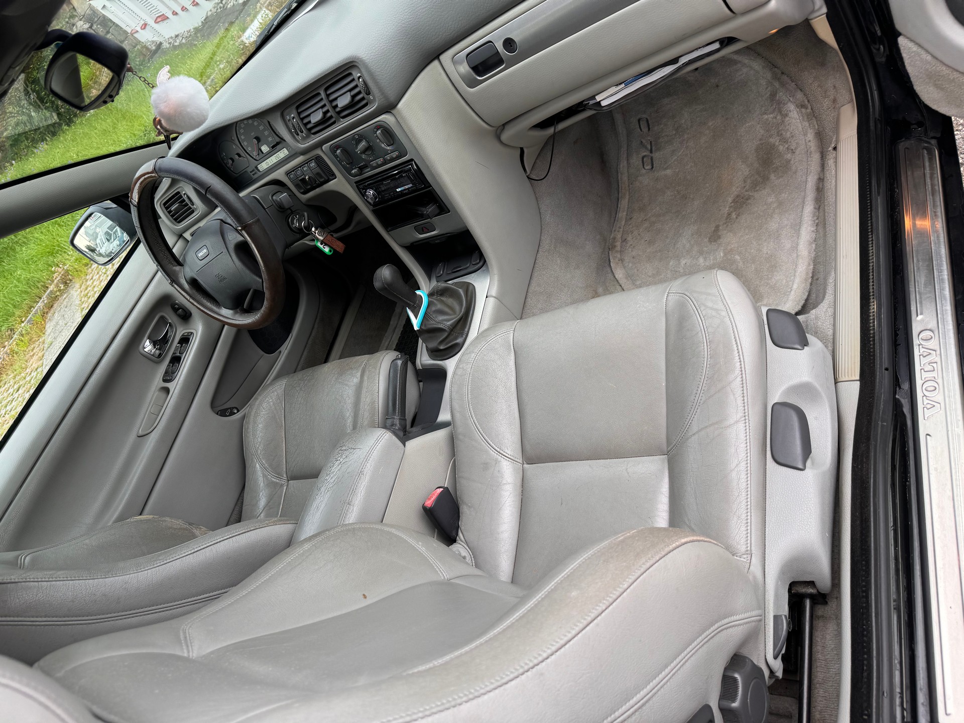 VOLVO C70 Cabriolet 2.0T-image-4