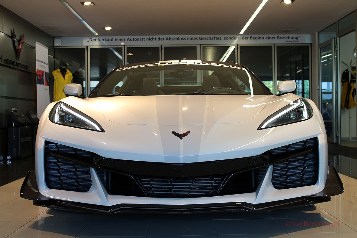 CHEVROLET Corvette C8 Z06 Z07 Cabrio-showroom-element-1