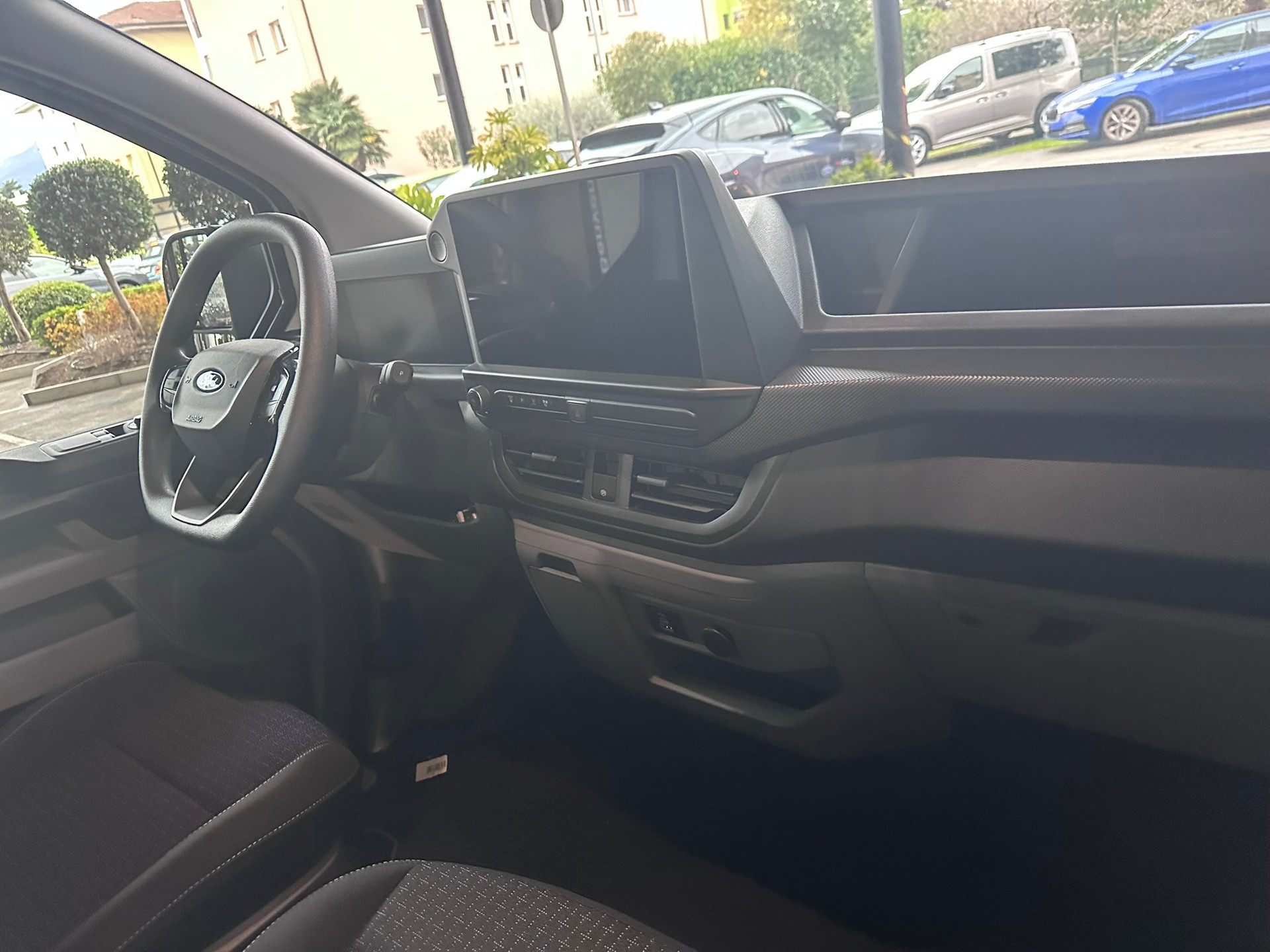 FORD Transit Custom Van PHEV 320 L2H1 Trend Automat-image-8