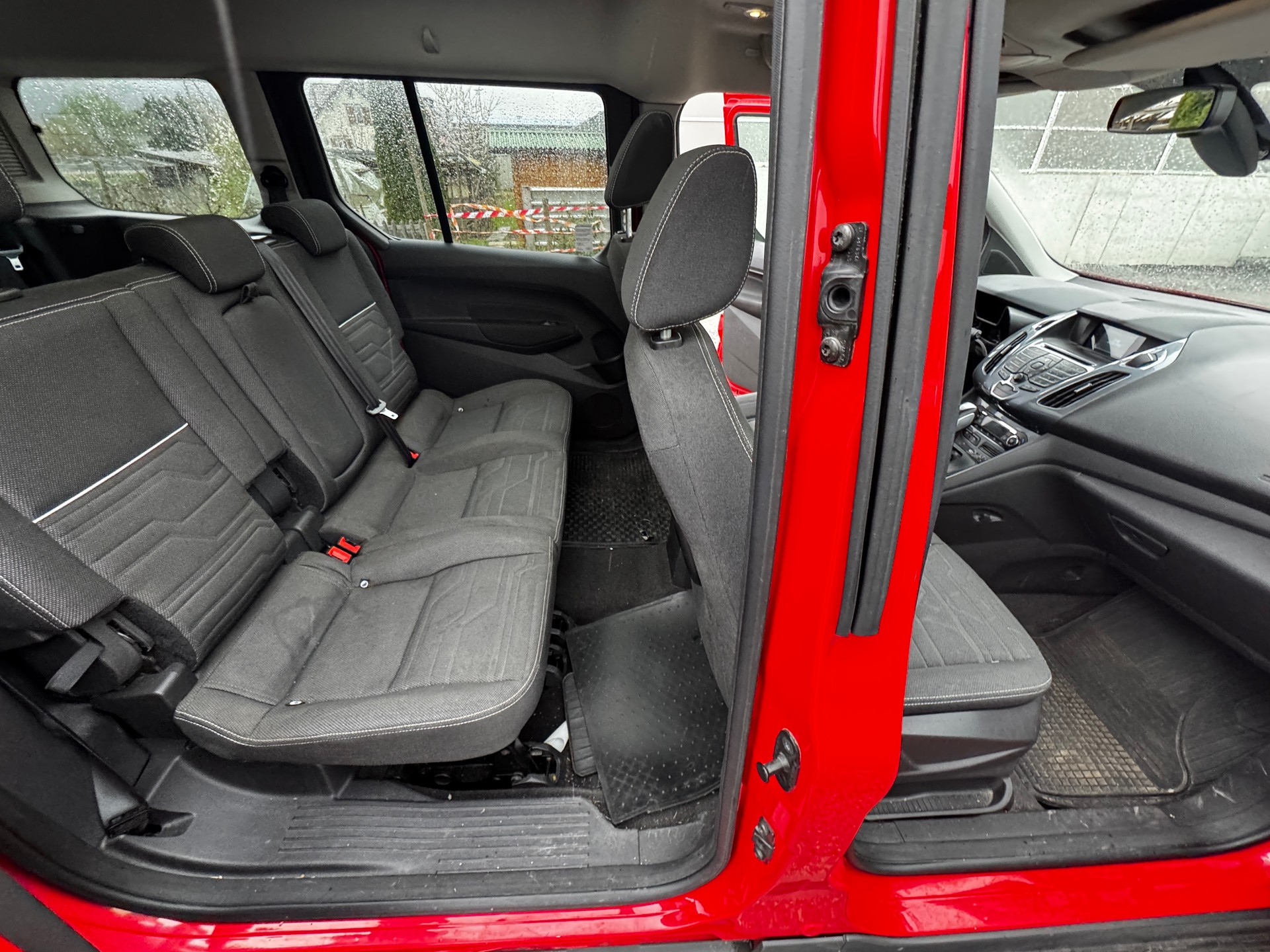 FORD Grand Tourneo Connect 1.6 SCTi Titanium Automatic-image-10