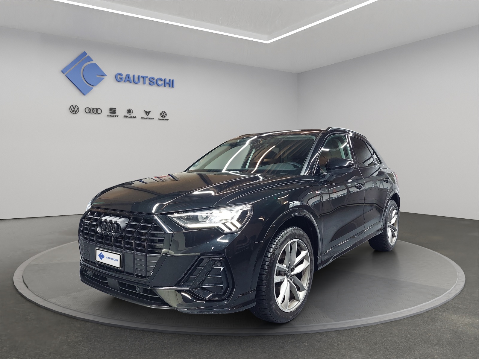 AUDI Q3 35 TDI S line quattro S-tronic-image-0