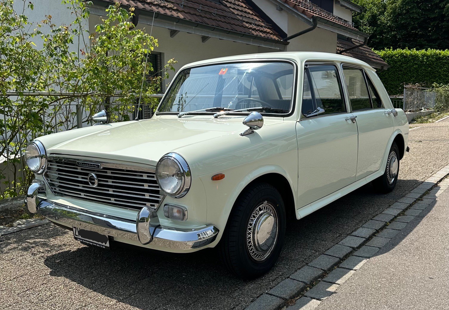 AUSTIN 1300