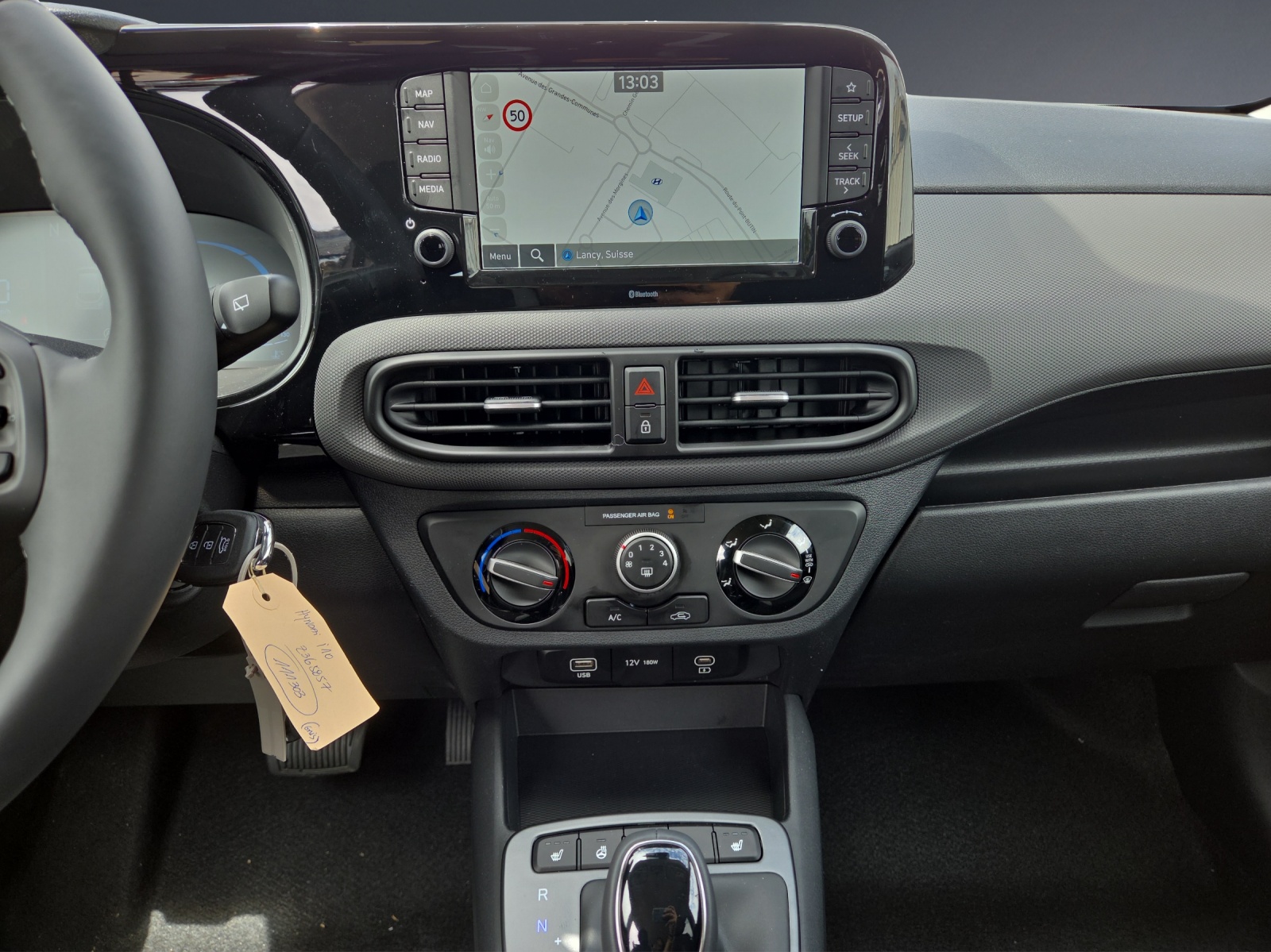 Image HYUNDAI I10 i10 1.2 Amplia Aut.