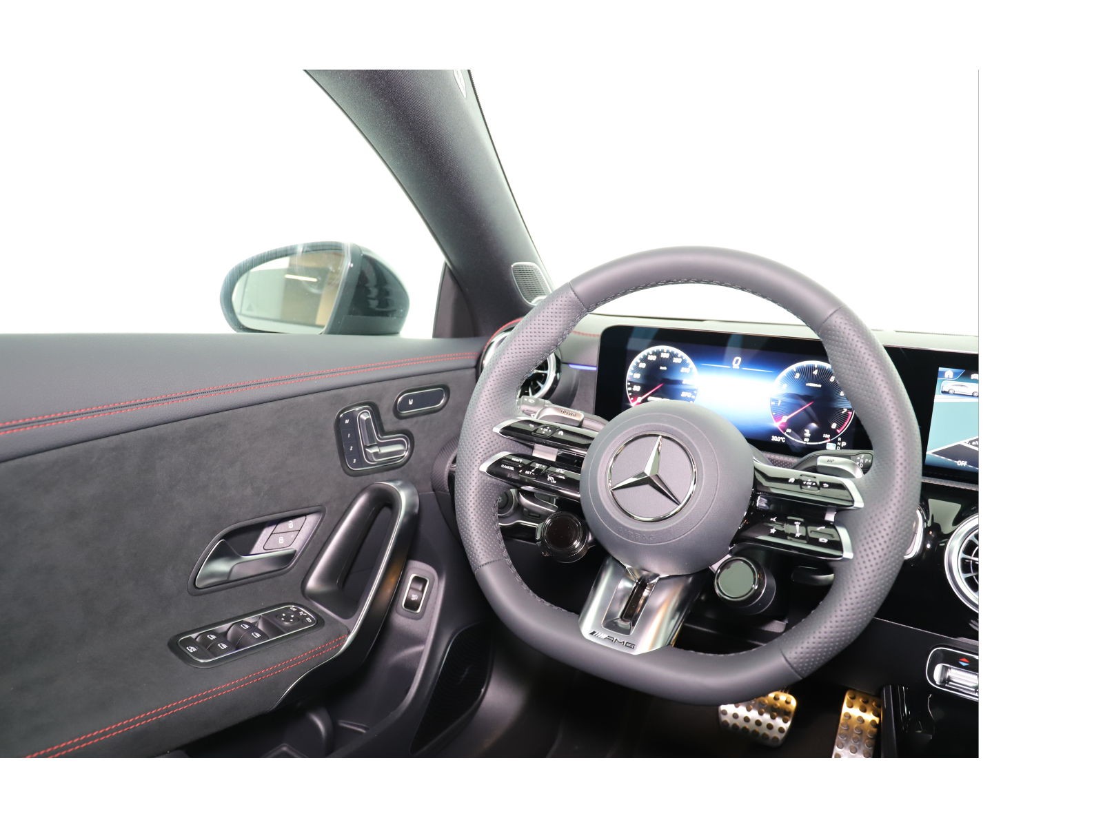 MERCEDES-BENZ CLA SB 45 S AMG 8G-4M+-image-13