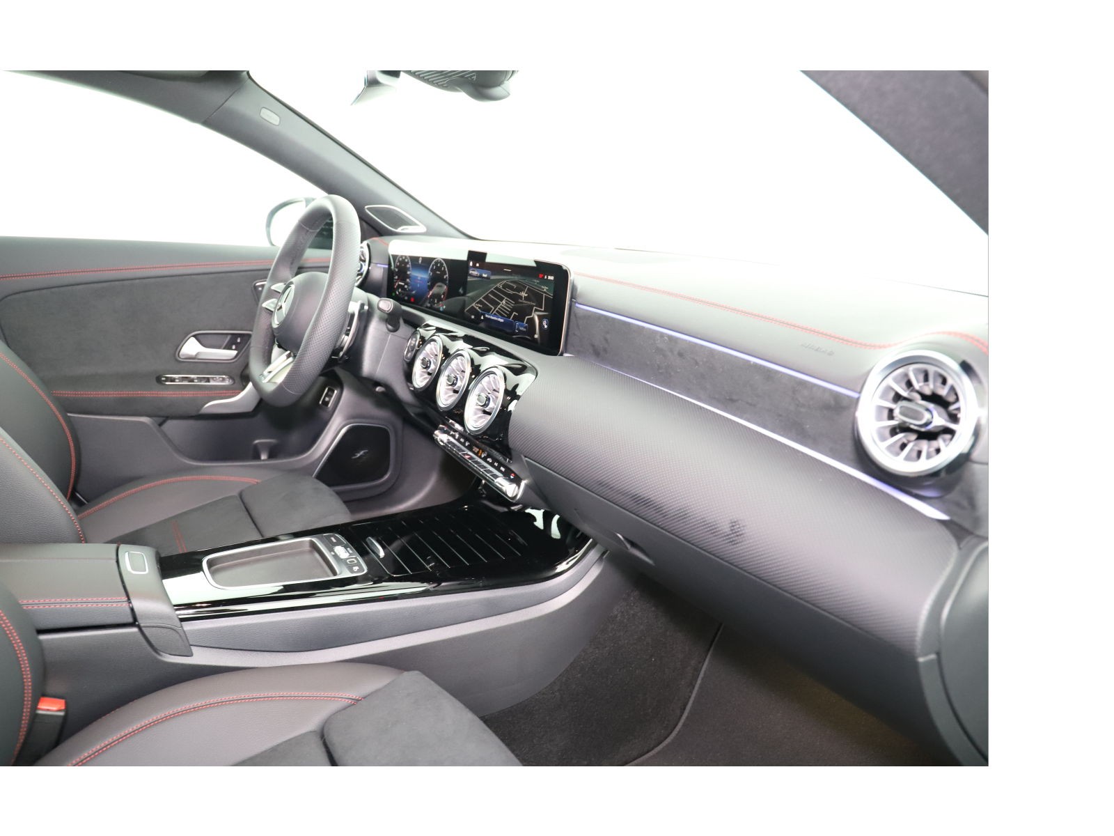 MERCEDES-BENZ CLA SB 45 S AMG 8G-4M+-image-11