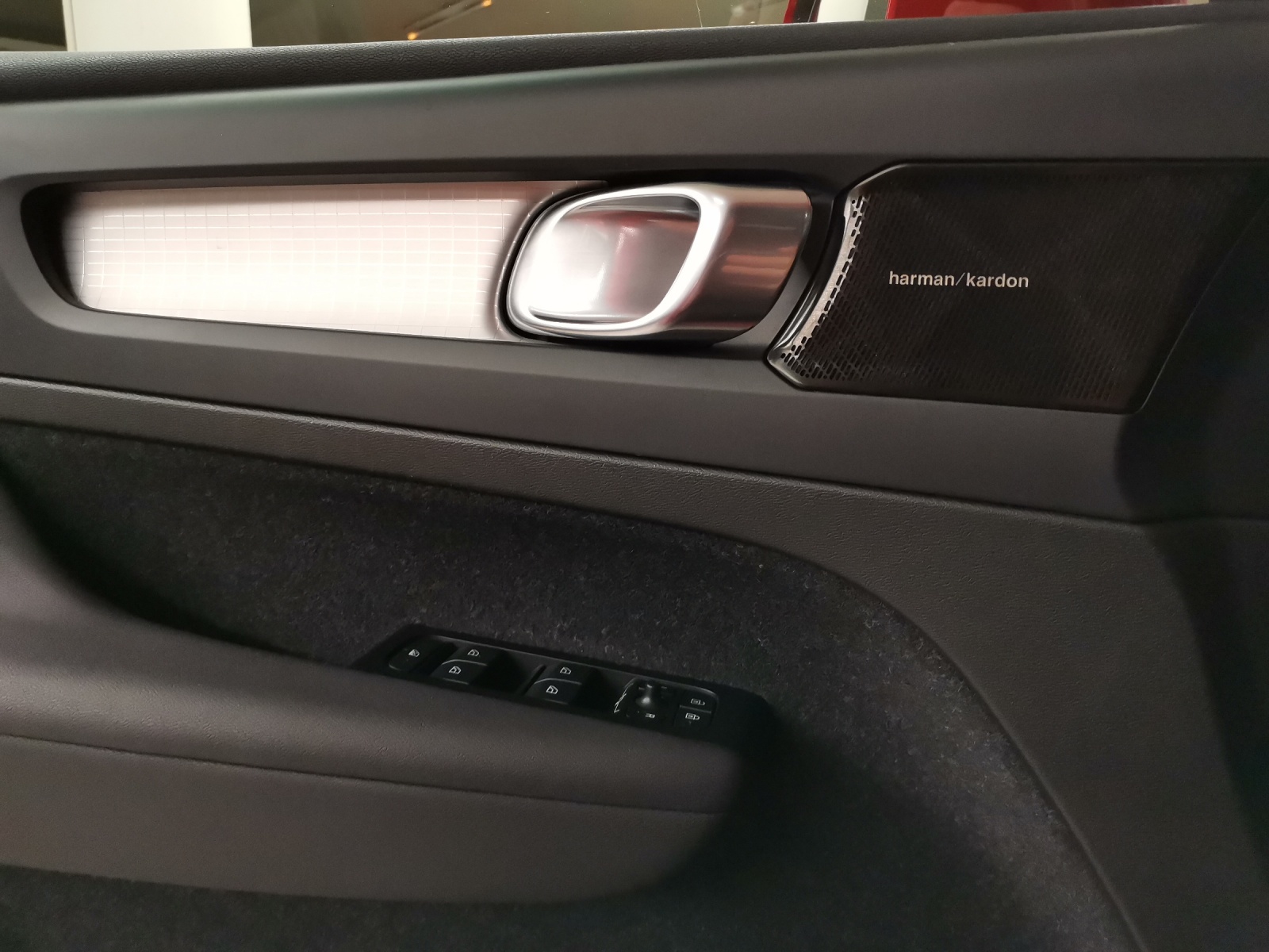VOLVO XC40 1.5 T3 Momentum-image-11