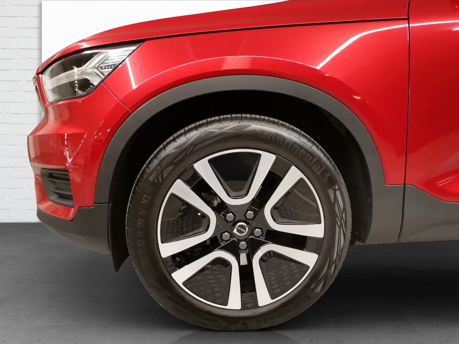 VOLVO XC40 1.5 T3 Momentum-image-5