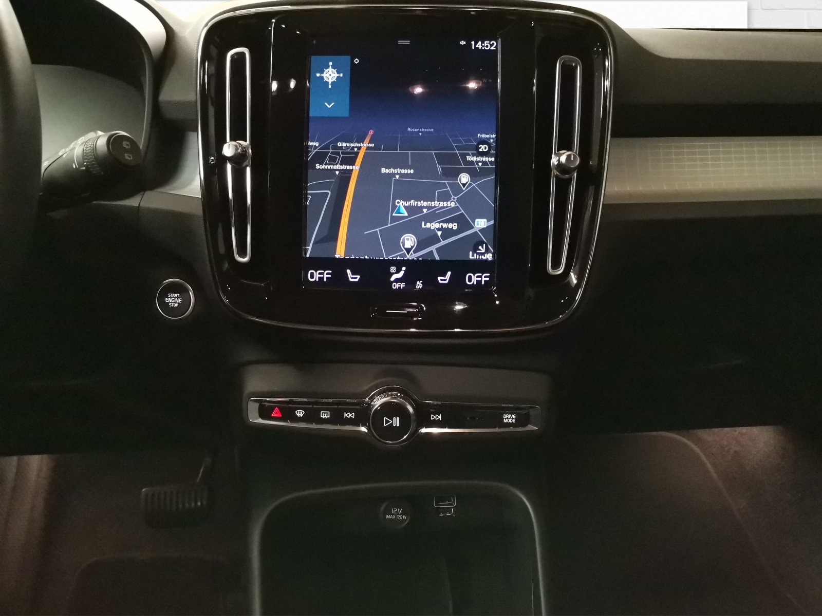 VOLVO XC40 1.5 T3 Momentum-image-8