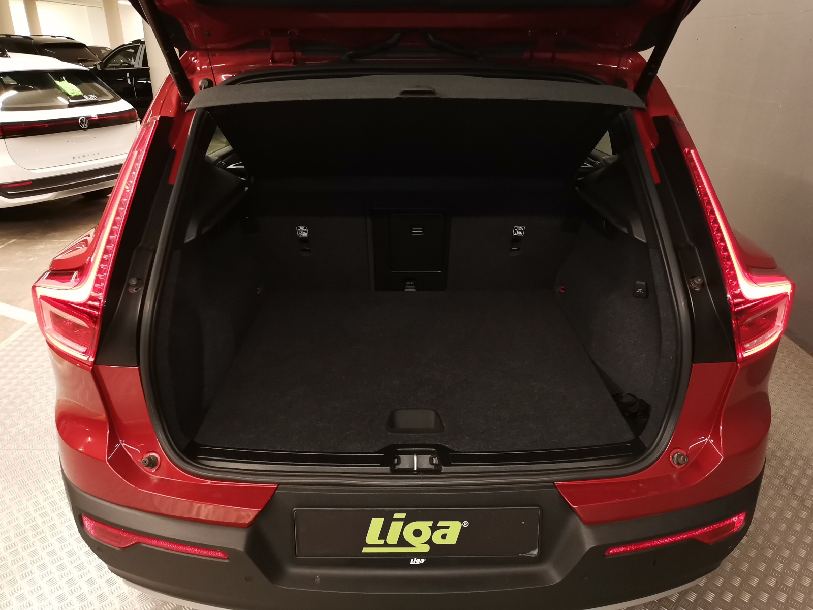 VOLVO XC40 1.5 T3 Momentum-image-10