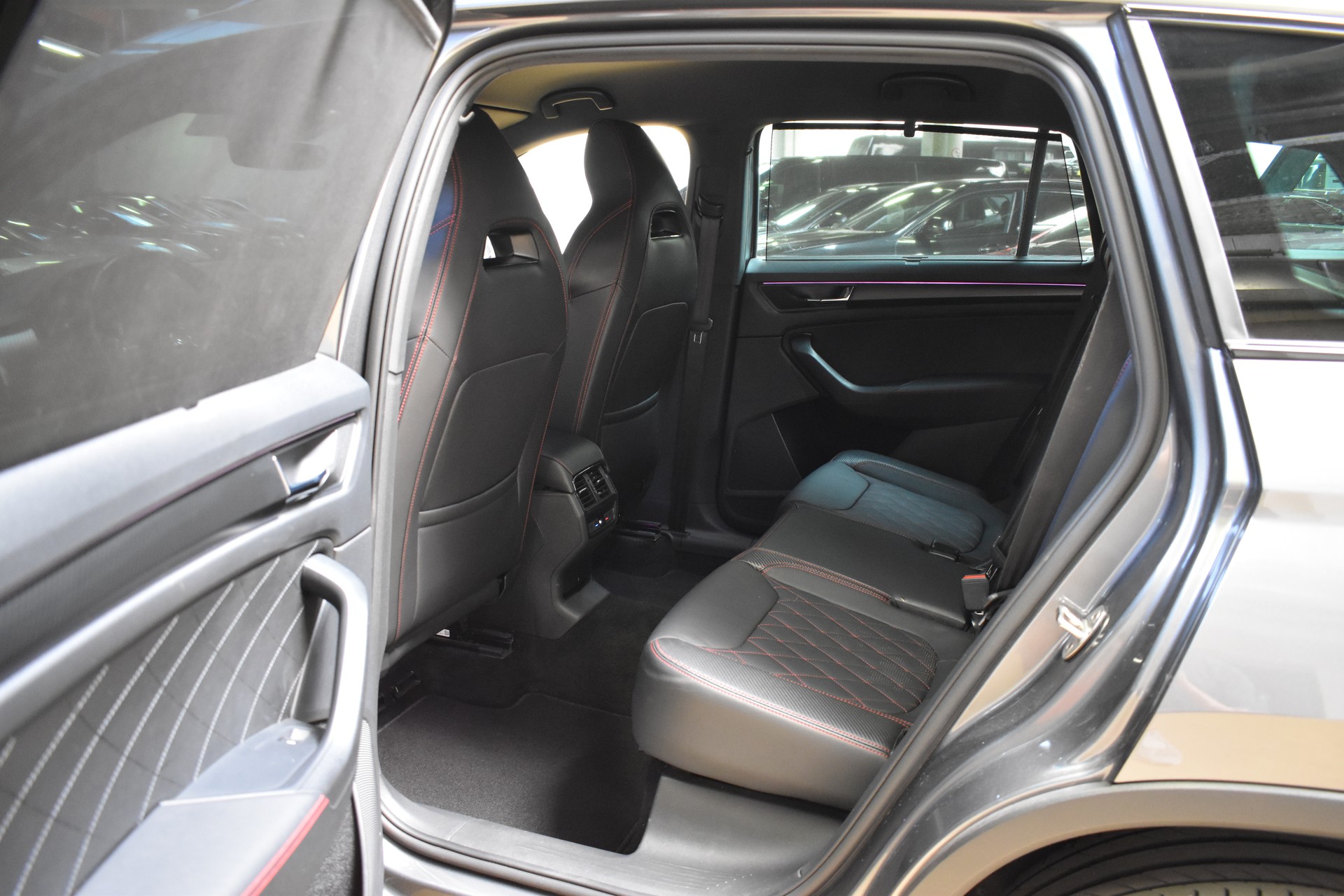 SKODA Kodiaq 2.0 TSI 4x4 RS - DSG - Model 2023-image-14