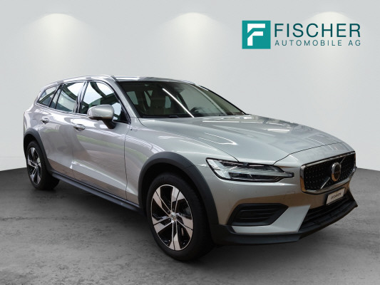 VOLVO V60 CC B4 Plus AWD-image-0