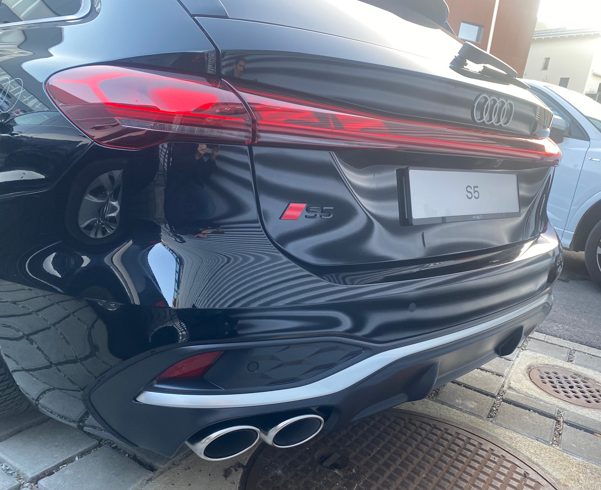 AUDI S5 Avant TFSI quattro S tronic-image-3