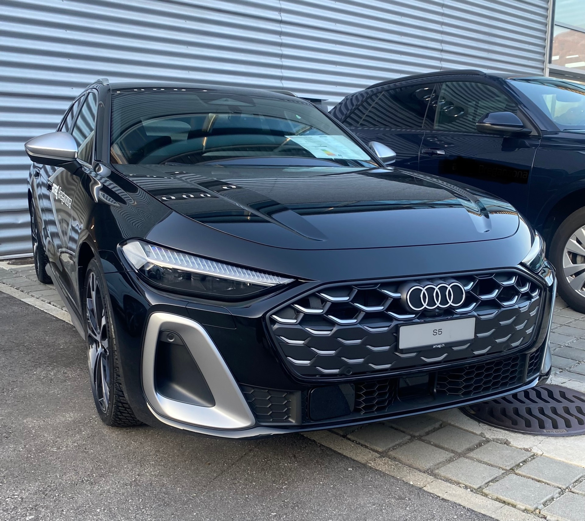 AUDI S5 Avant TFSI quattro S tronic-image-2
