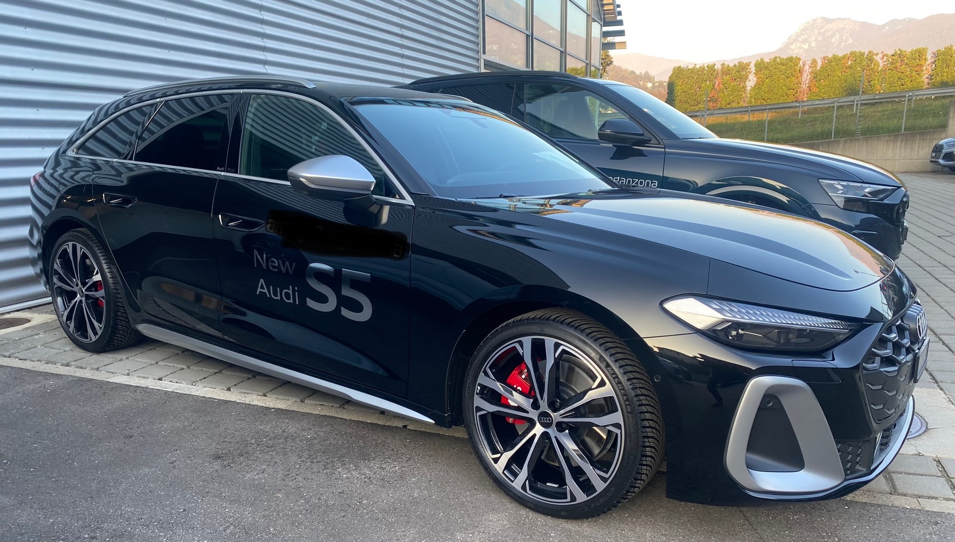 AUDI S5 Avant TFSI quattro S tronic-image-1