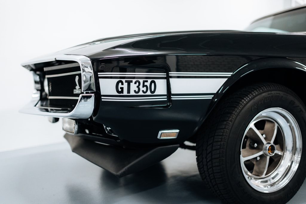 FORD MUSTANG Cobra Shelby GT 350 Fastback*Original Shelby Signatur*-showroom-element-3