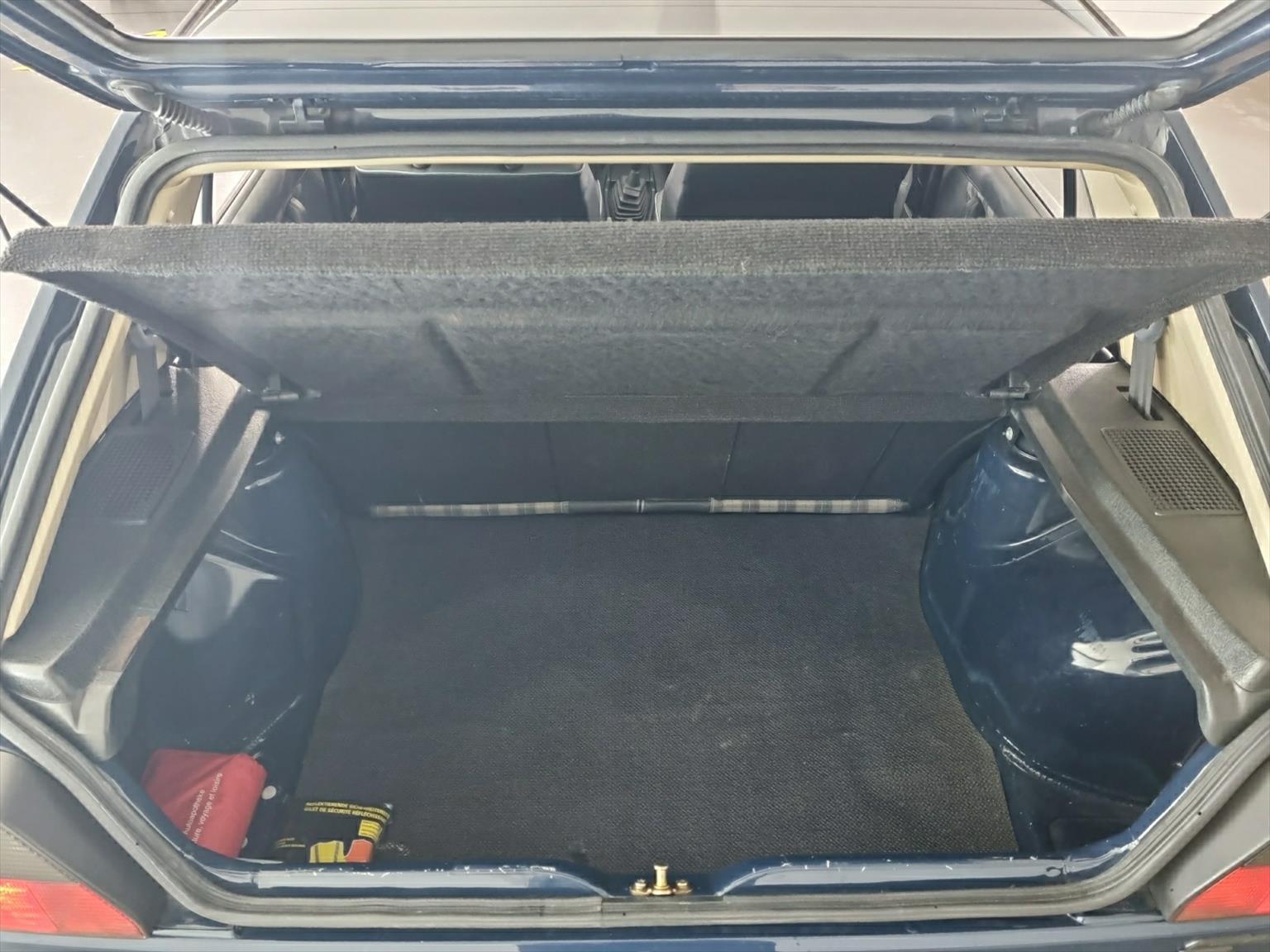 VW Golf 1300 GL-image-13