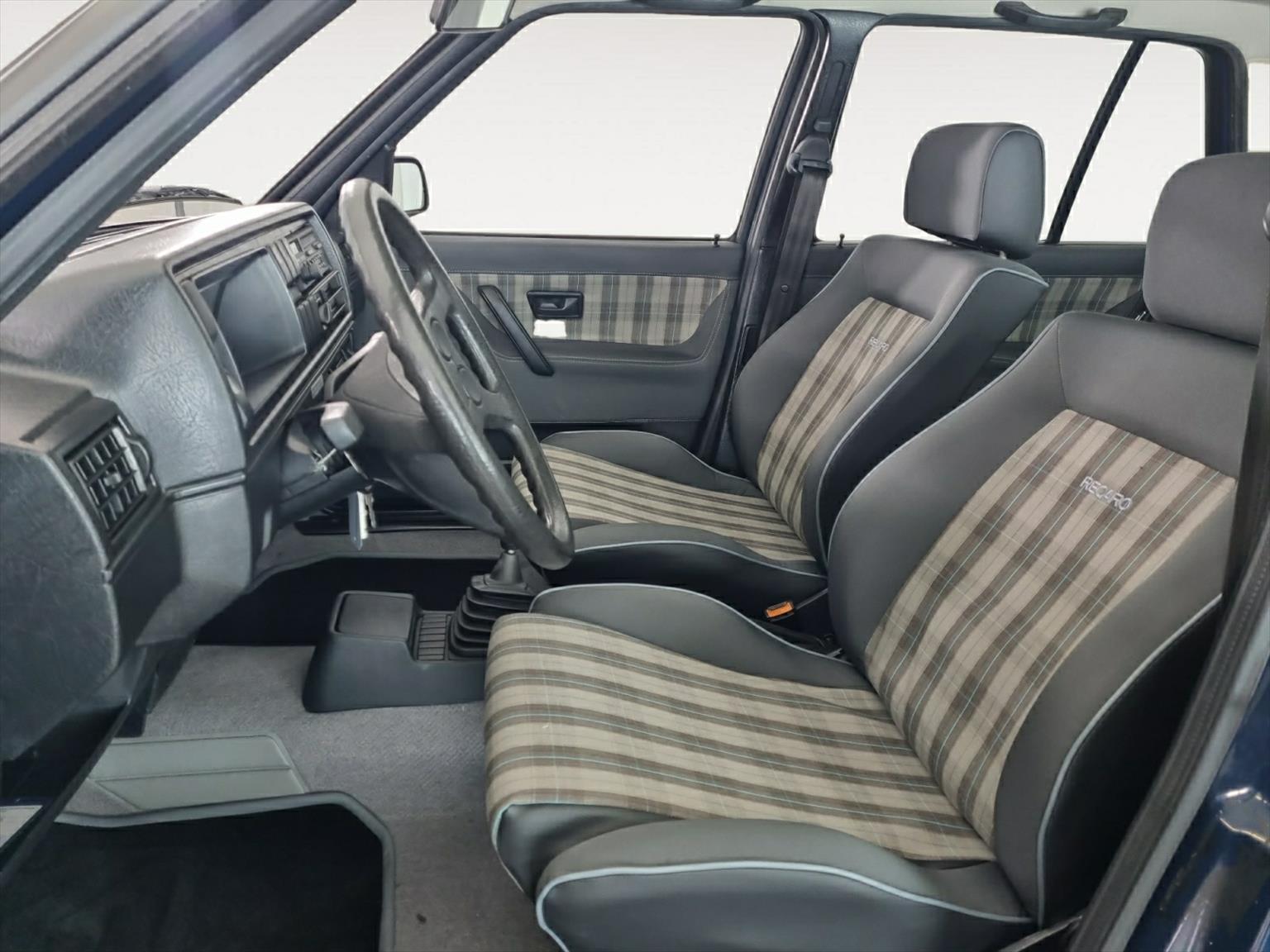 VW Golf 1300 GL-image-6