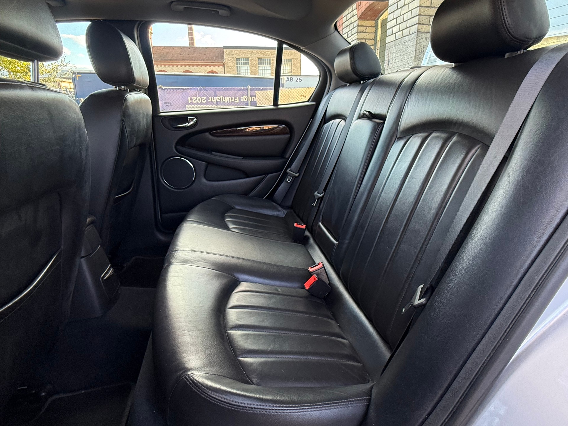 JAGUAR X-Type 2.5 V6 Traction4 Executive-image-13