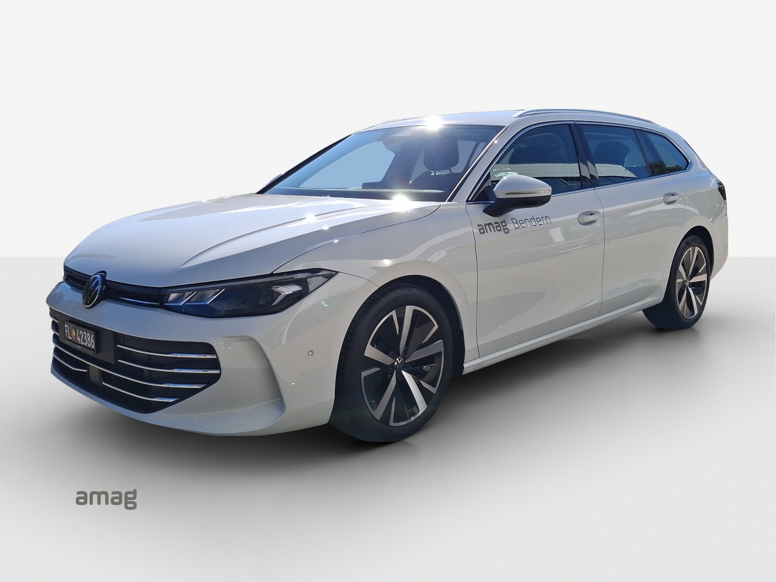 VW Passat Variant 2.0 TDI evo Business 4 Motion DSG-image-0