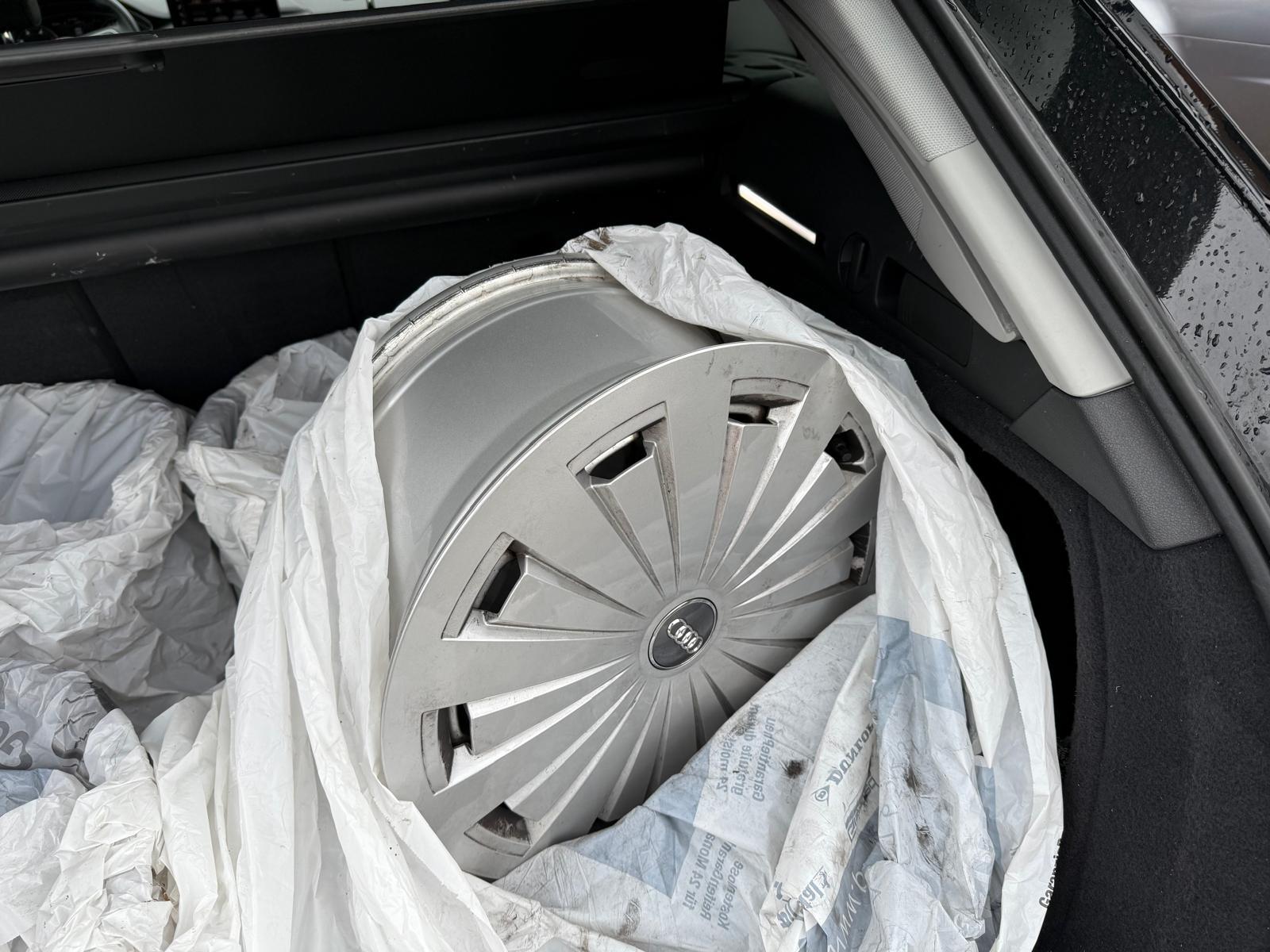 AUDI A4 Avant 2.0 35 TDI S-Tronic-image-14
