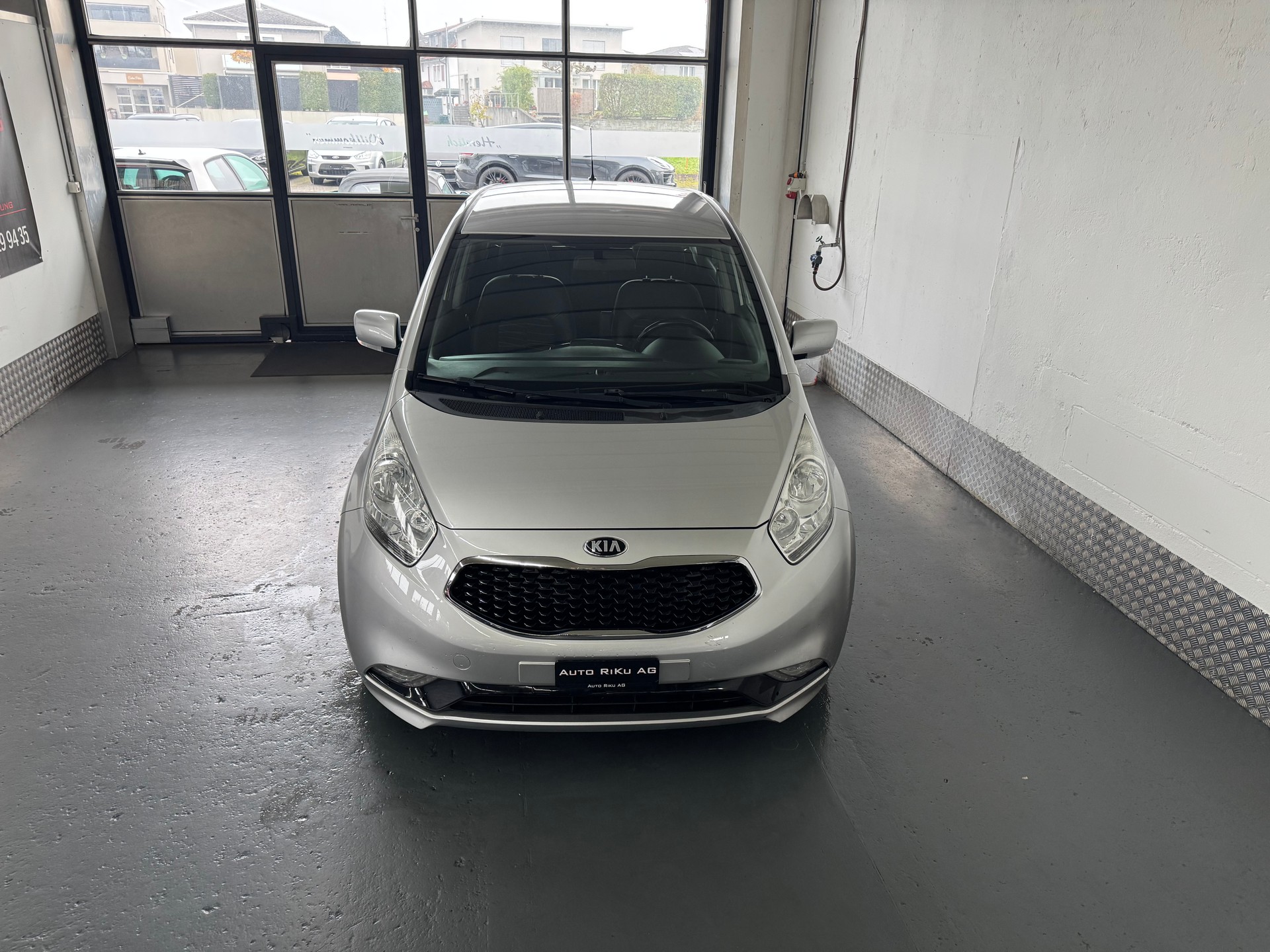 KIA Venga 1.4 CRDi Swiss Eco Edition-image-2