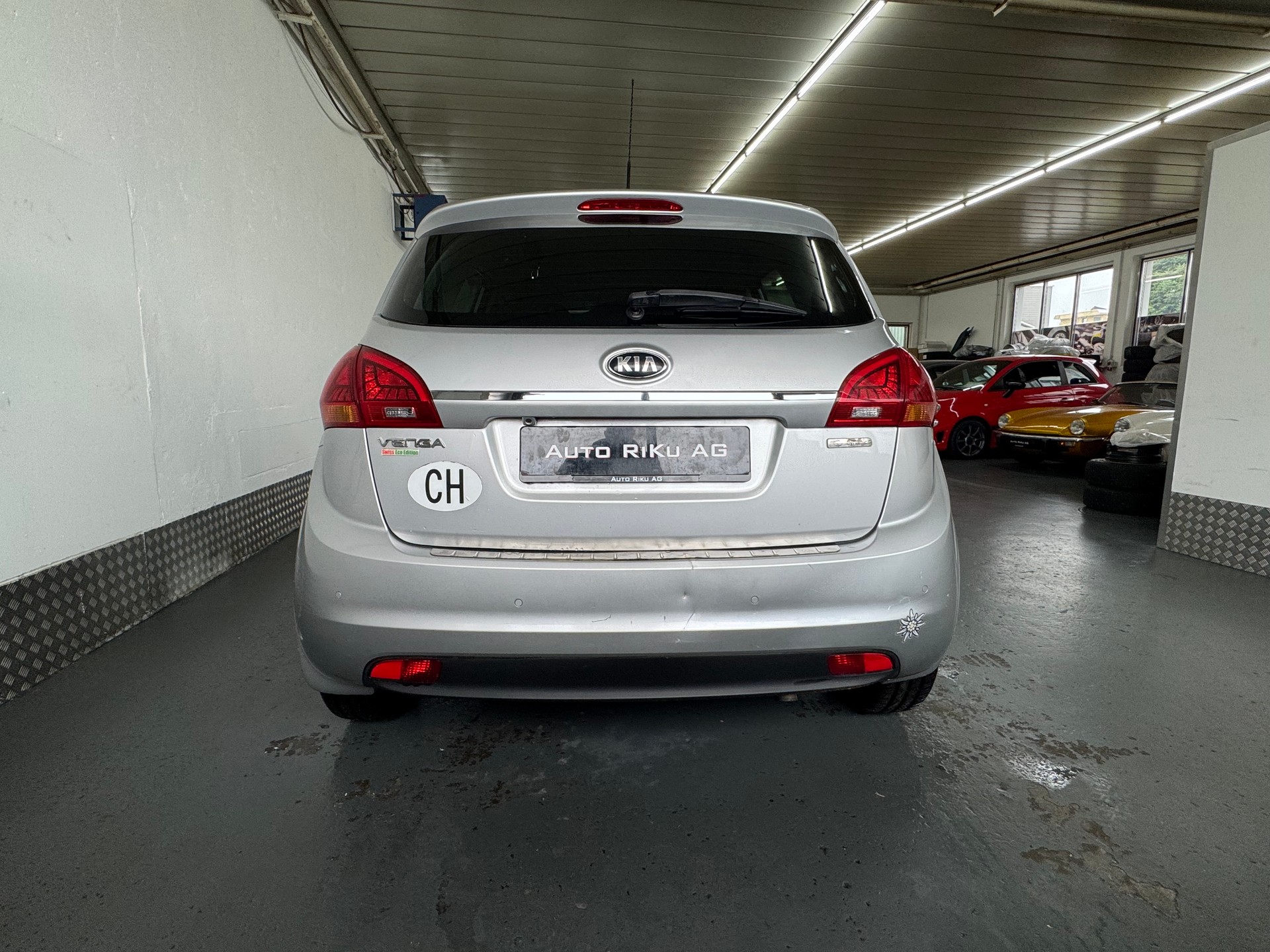 KIA Venga 1.4 CRDi Swiss Eco Edition-image-10