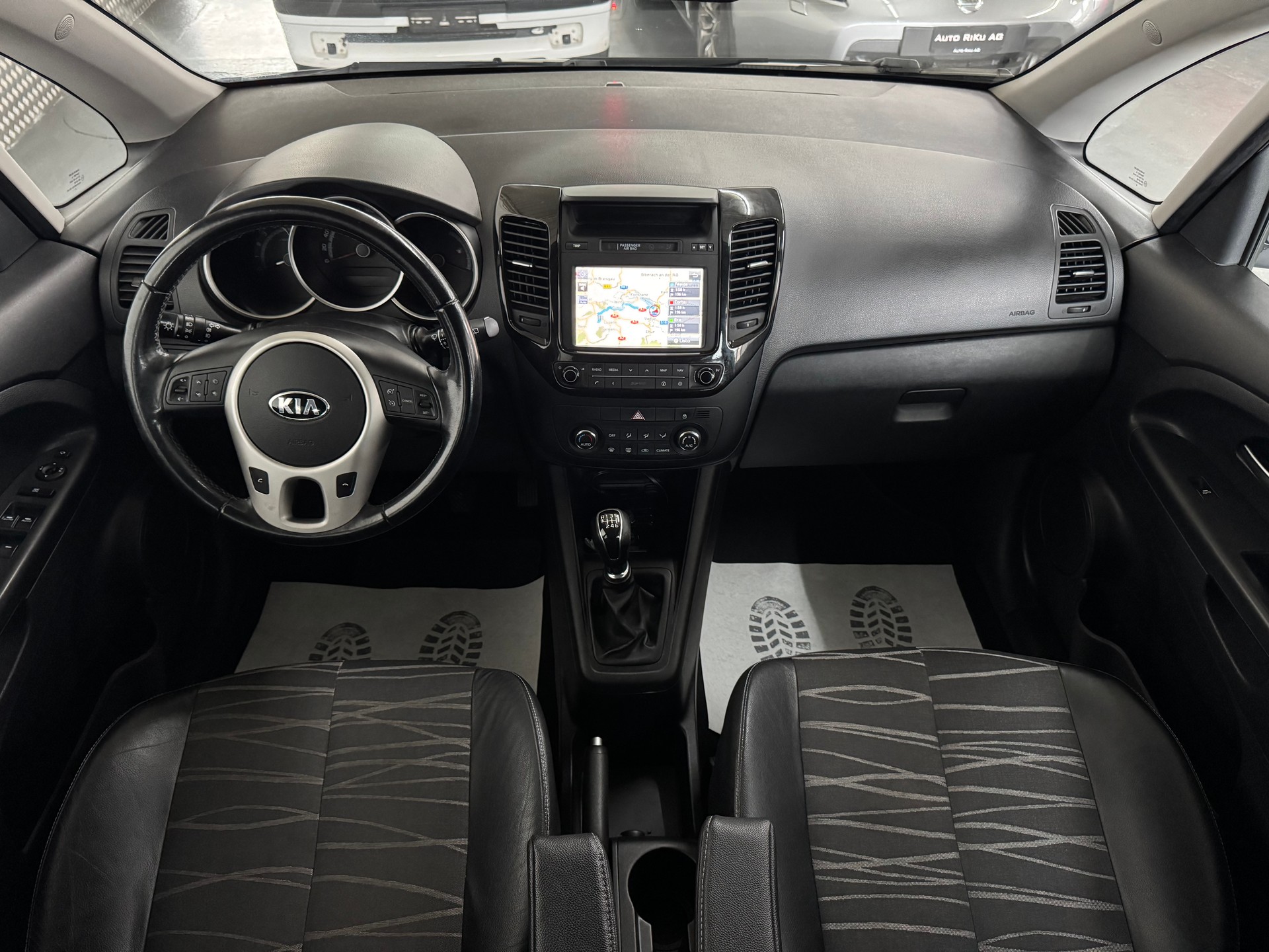 KIA Venga 1.4 CRDi Swiss Eco Edition-image-14