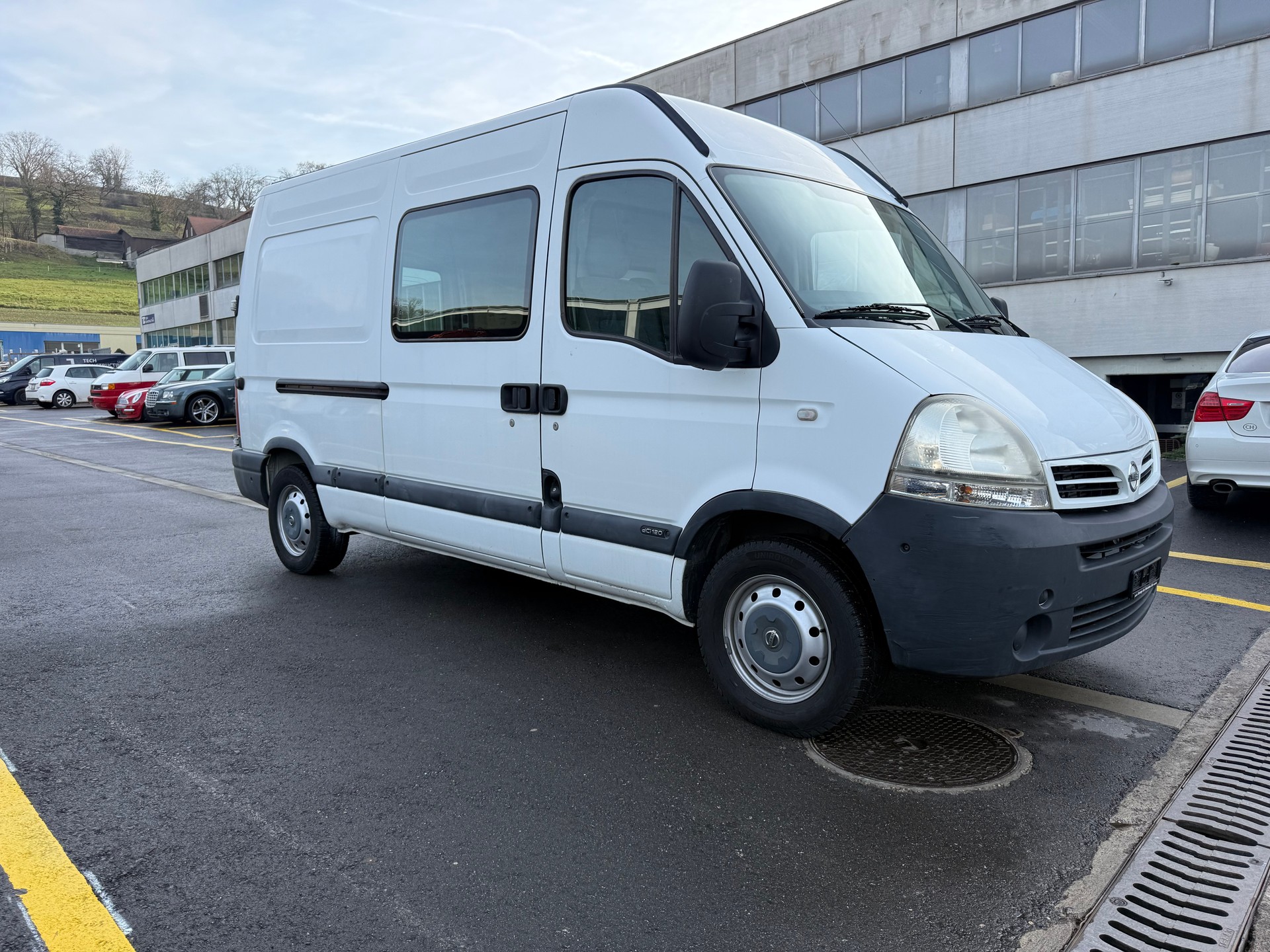 NISSAN Interstar 35 2.5dCi 120 Comfort-image-7
