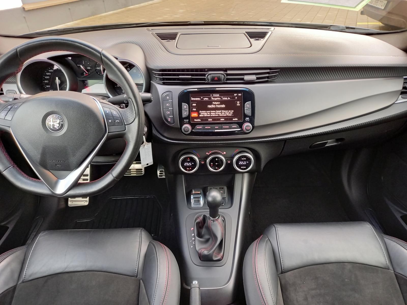 ALFA ROMEO Giulietta 1750 TBi Veloce TCT-image-4