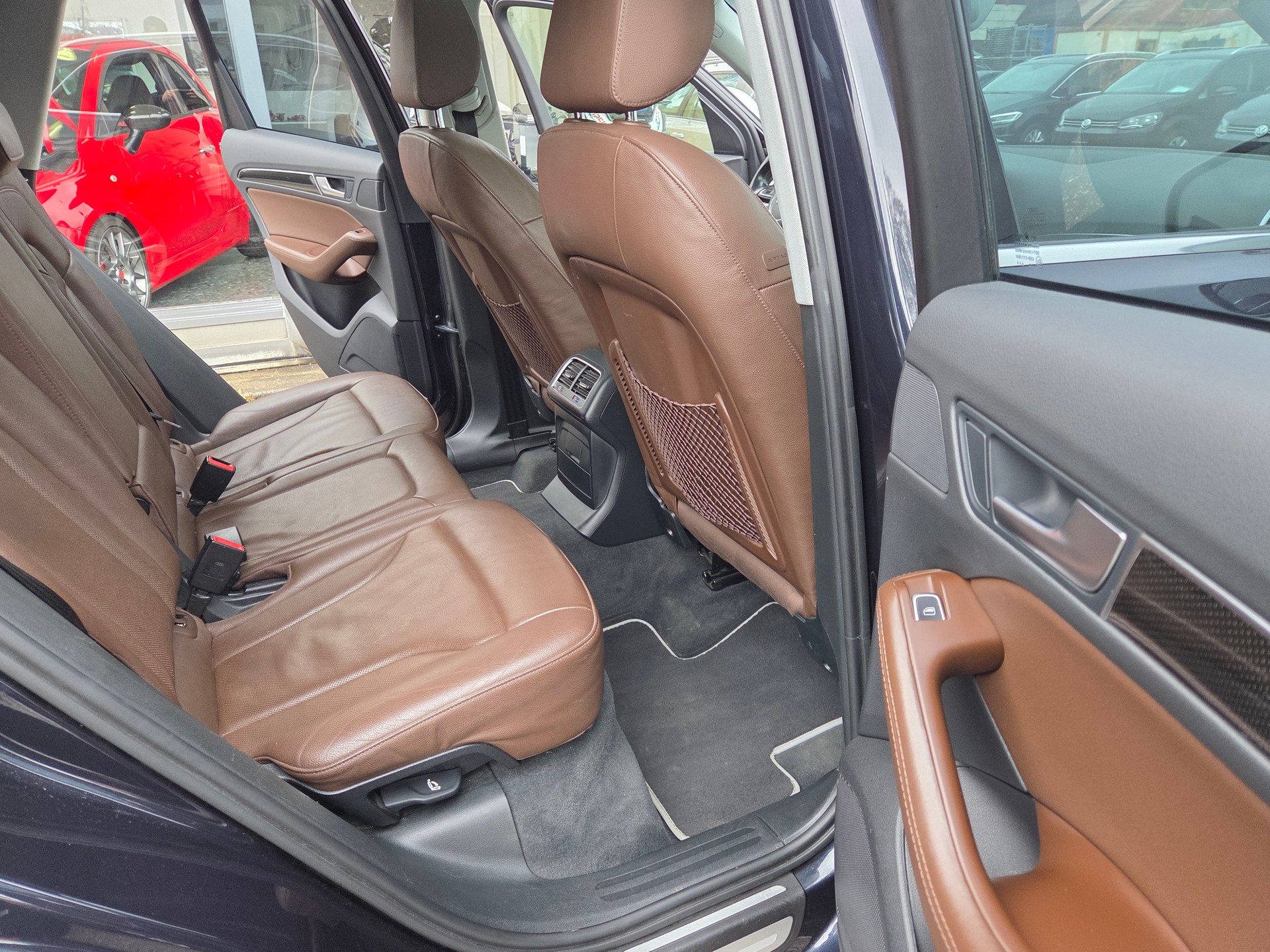 AUDI SQ5 3.0 TDI quattro tiptronic-image-10