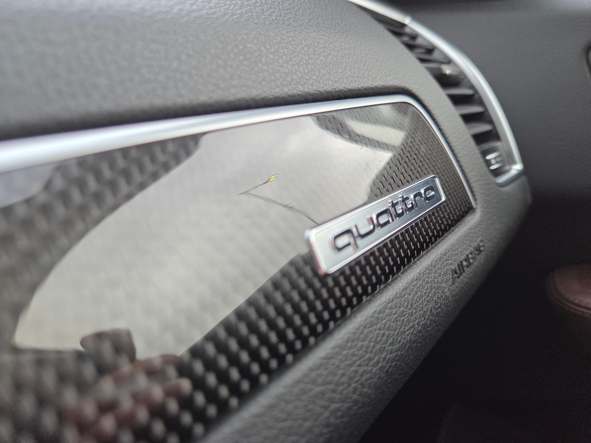AUDI SQ5 3.0 TDI quattro tiptronic-image-22