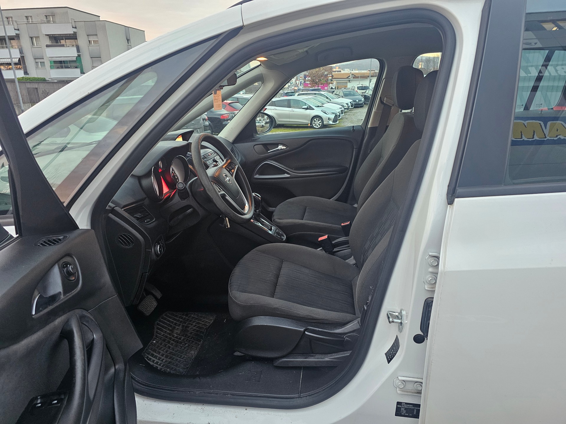 OPEL Zafira Tourer 1.4i 16V Turbo Automatic-image-9