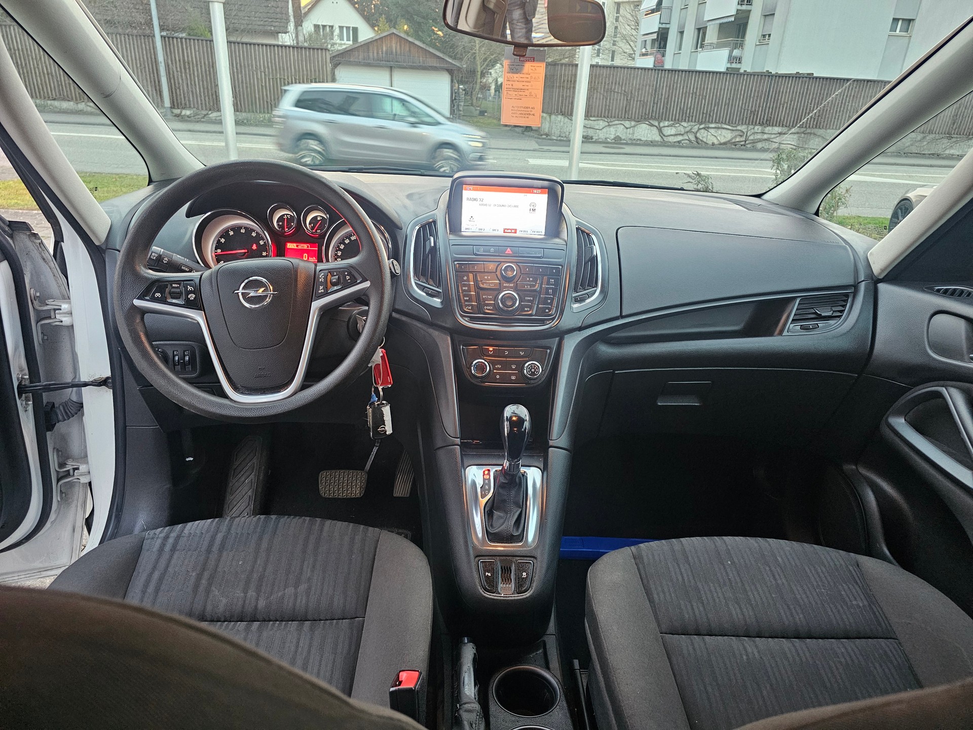 OPEL Zafira Tourer 1.4i 16V Turbo Automatic-image-10