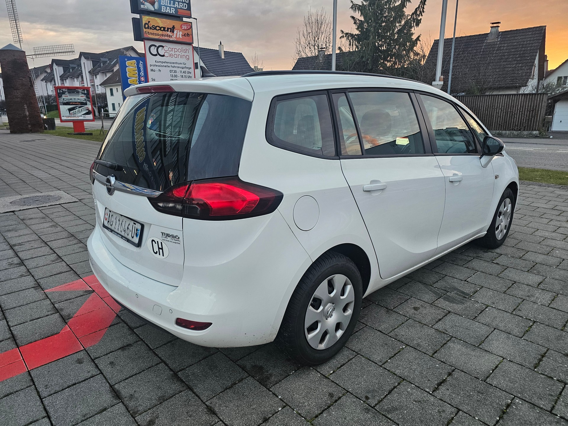 OPEL Zafira Tourer 1.4i 16V Turbo Automatic-image-4