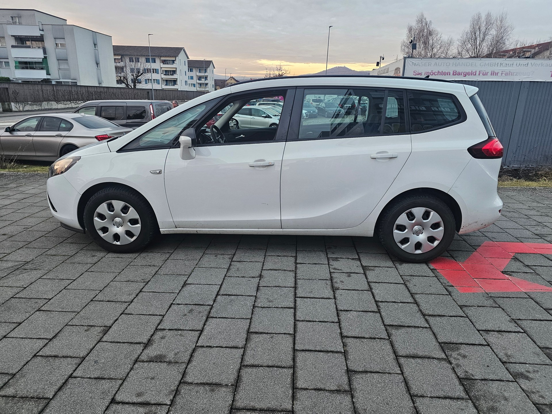 OPEL Zafira Tourer 1.4i 16V Turbo Automatic-image-6