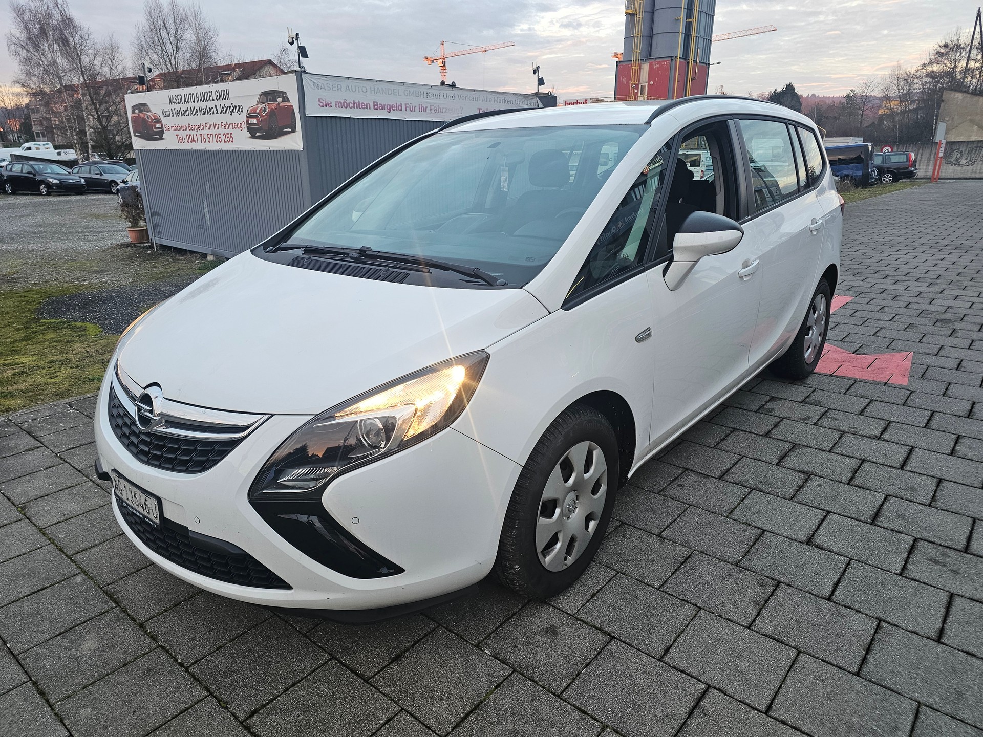 OPEL Zafira Tourer 1.4i 16V Turbo Automatic-image-1