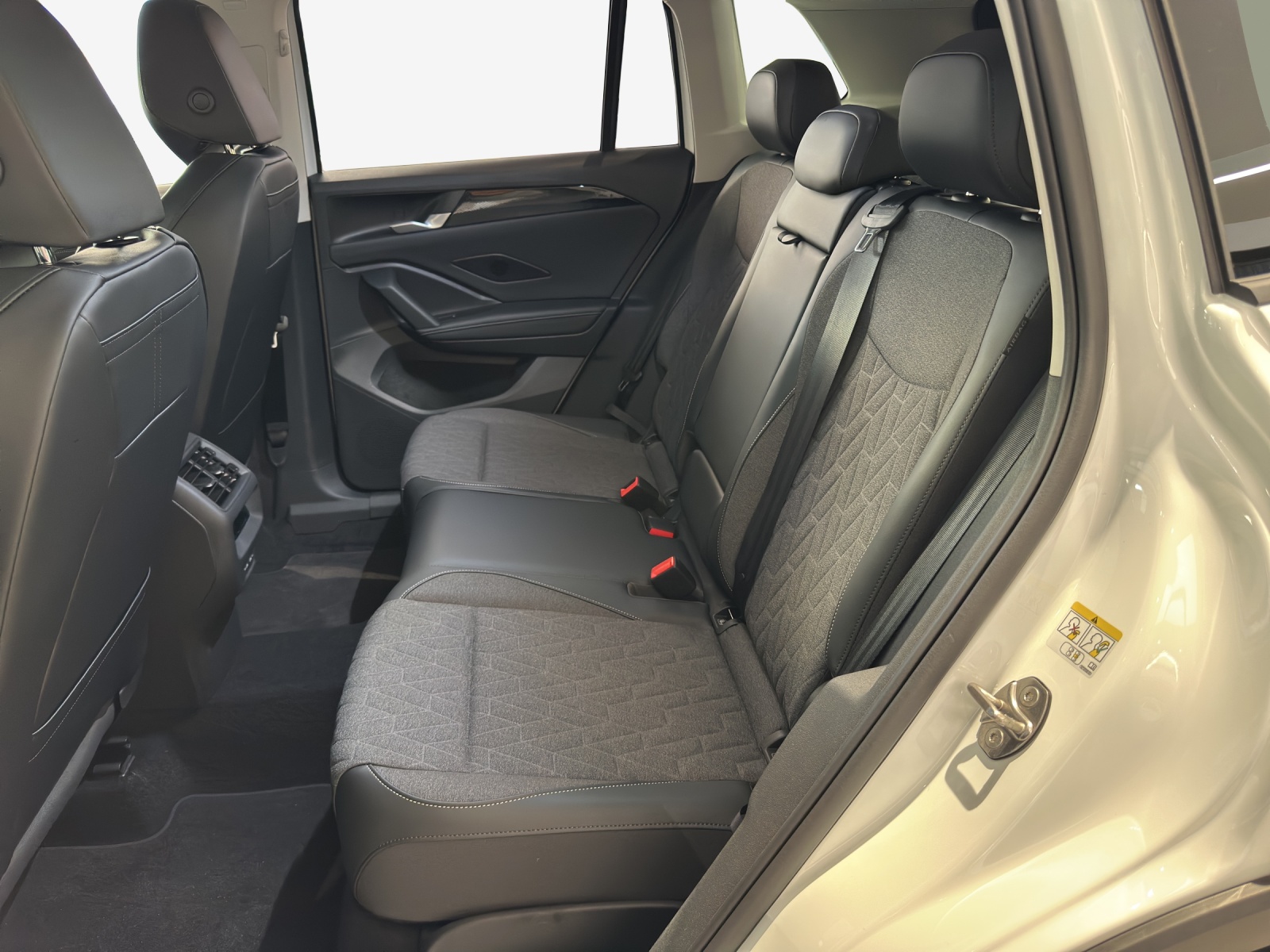 VW Tiguan 2.0 TSI DSG Life 4Motion-image-9