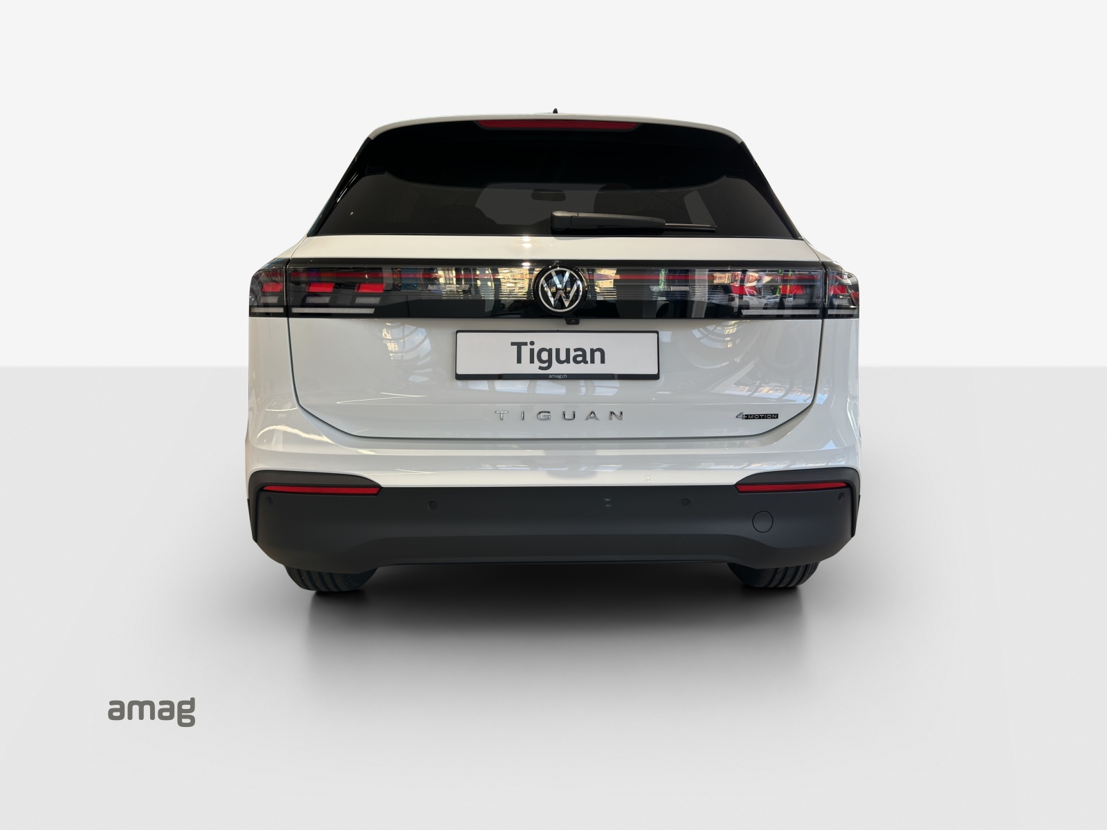 VW Tiguan 2.0 TSI DSG Life 4Motion-image-3