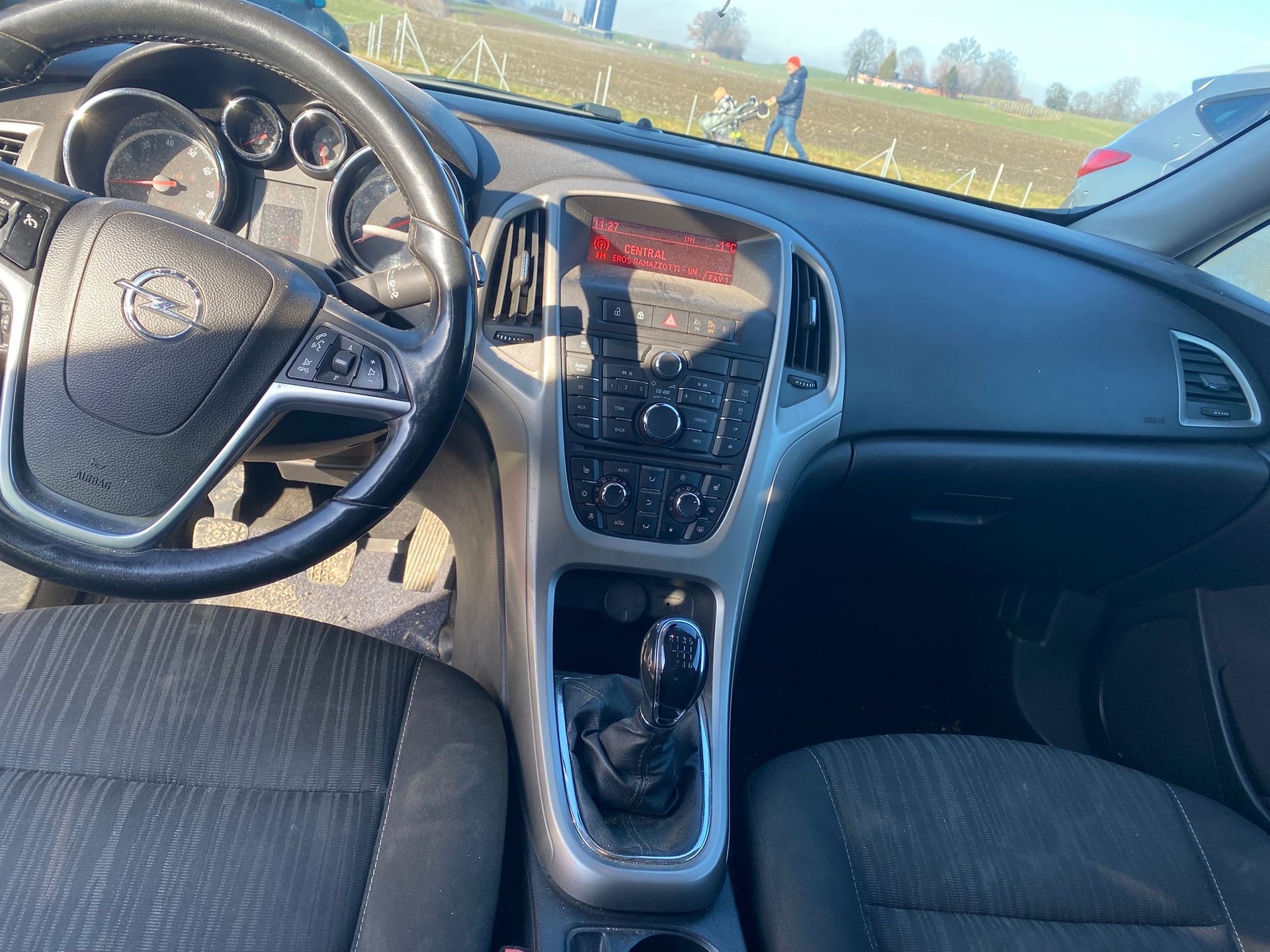 OPEL Astra SportsTourer 1.4i 16V Turbo Sport-image-10