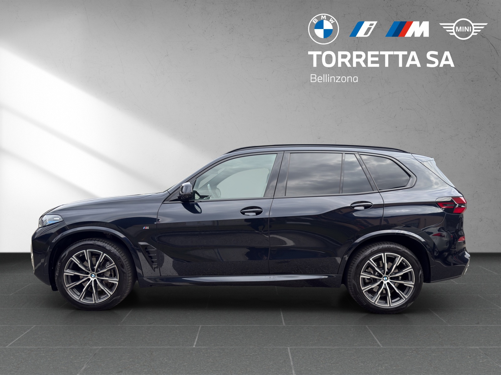 BMW X5 xDrive 48V 30d M Sport Steptronic-image-1