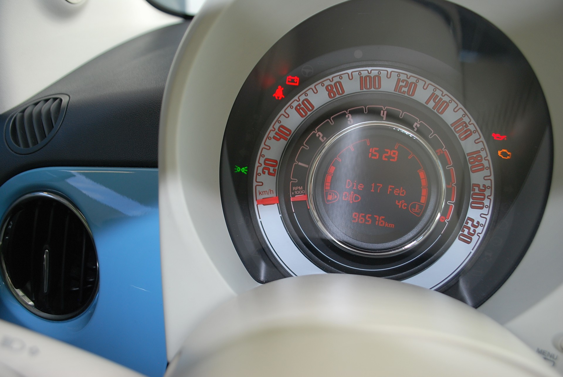 FIAT 500 1.2 Lounge-image-14