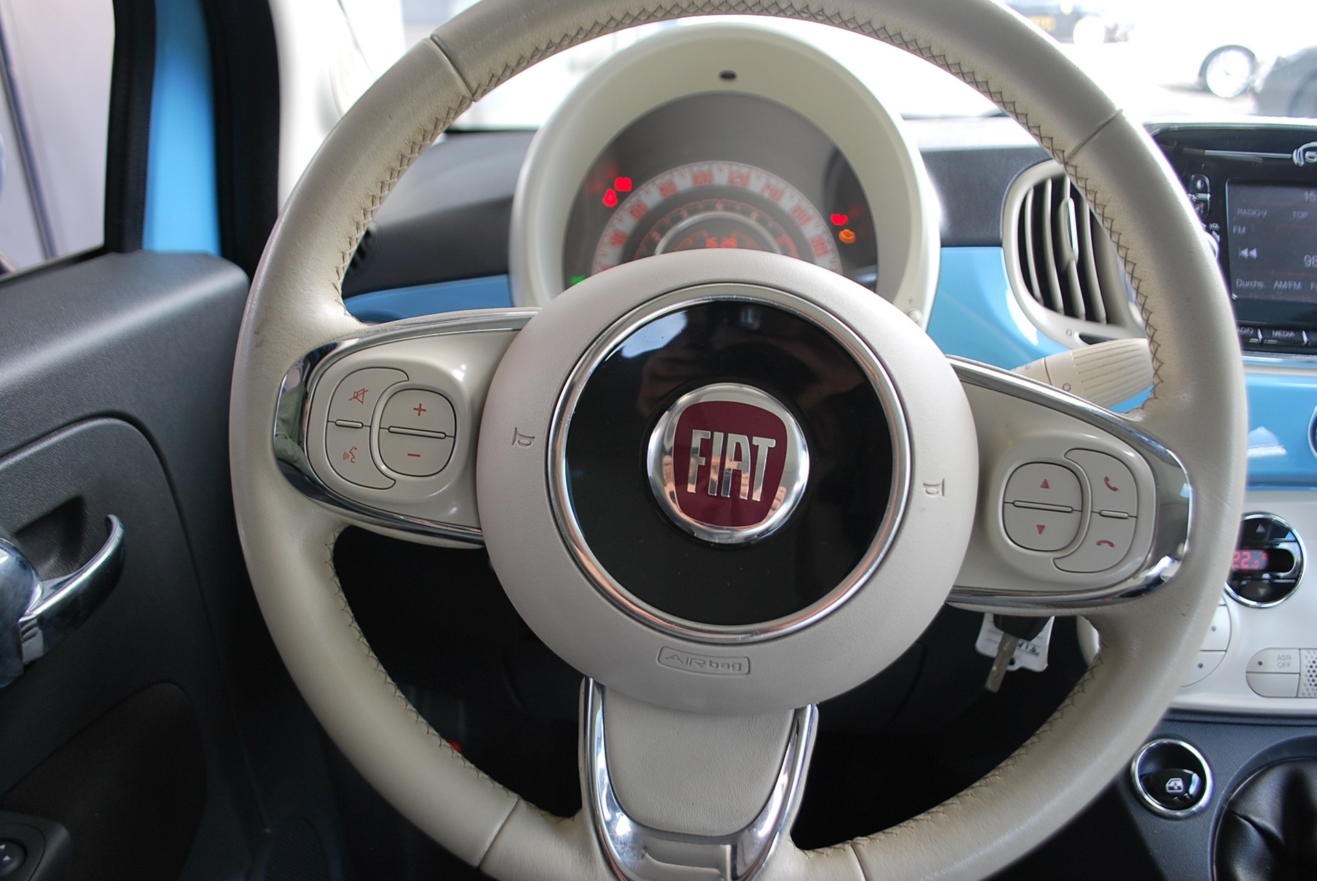 FIAT 500 1.2 Lounge-image-15