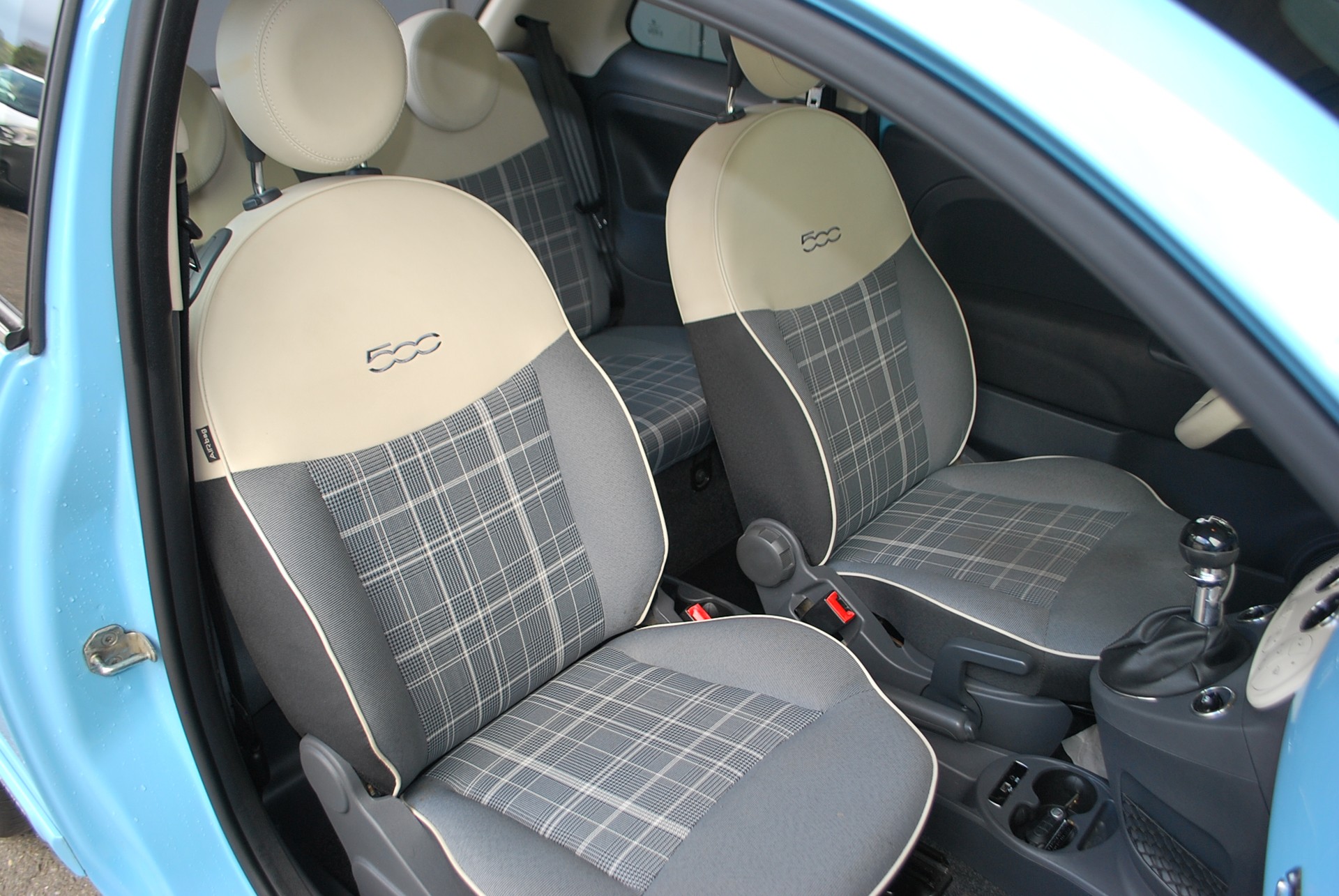 FIAT 500 1.2 Lounge-image-10