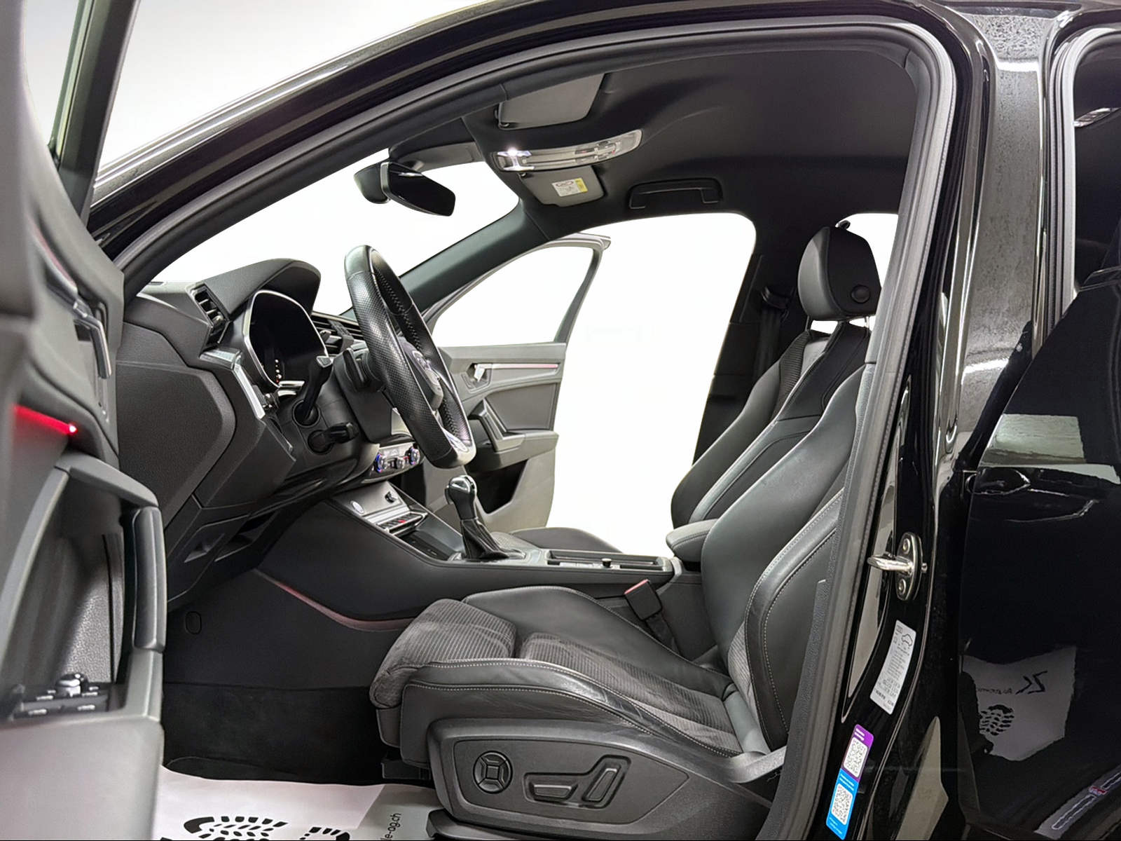 AUDI Q3 Sportback 40 TFSI S line quattro Midnight Black S-tronic / 360° Kamera / virtual Cockpit / Komfortschlüssel /-image-5