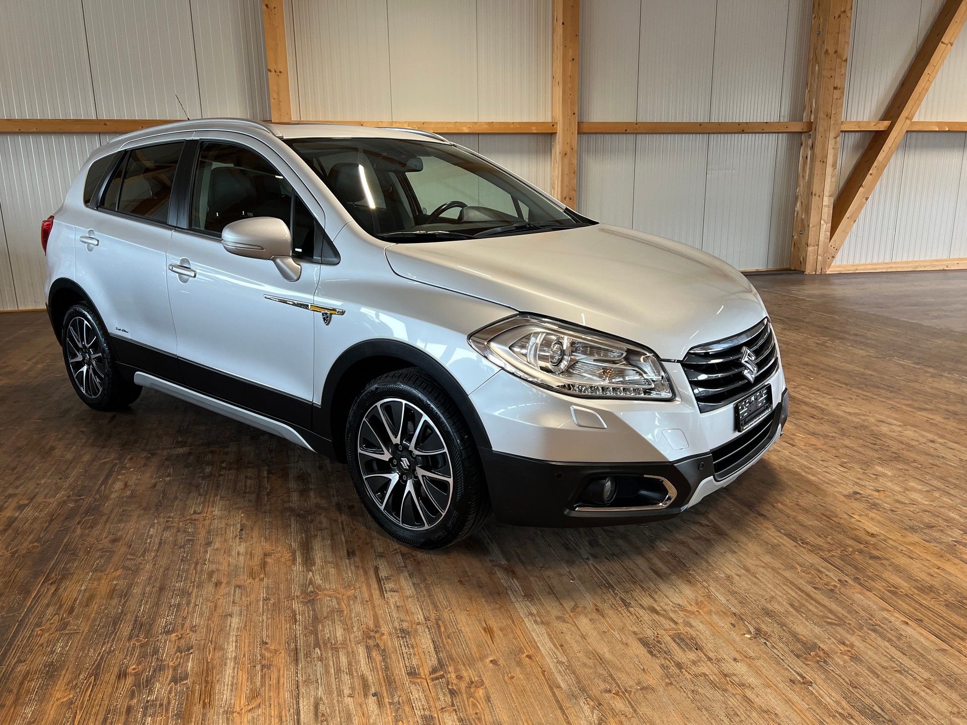 SUZUKI SX4 S-Cross 1.6 16V Sergio Cellano Top 4WD CVT7-image-2
