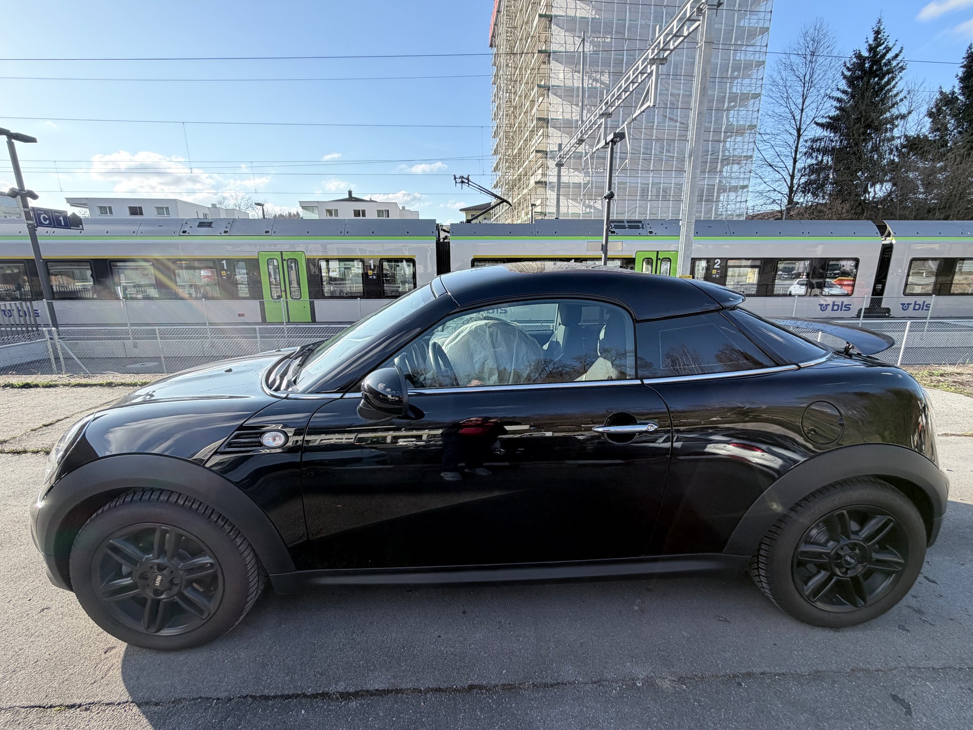 MINI Cooper Coupé-image-3