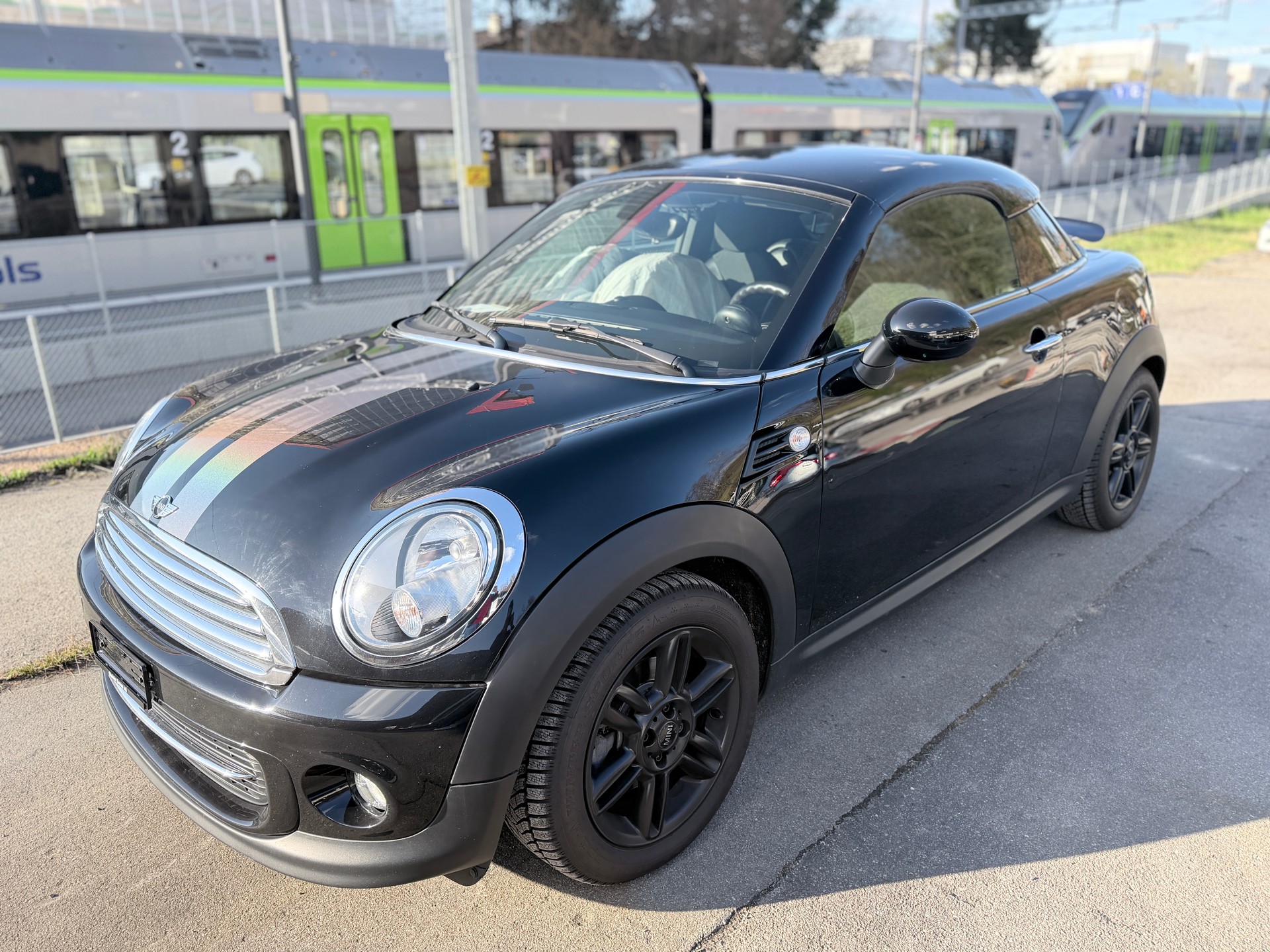 MINI Cooper Coupé-image-2