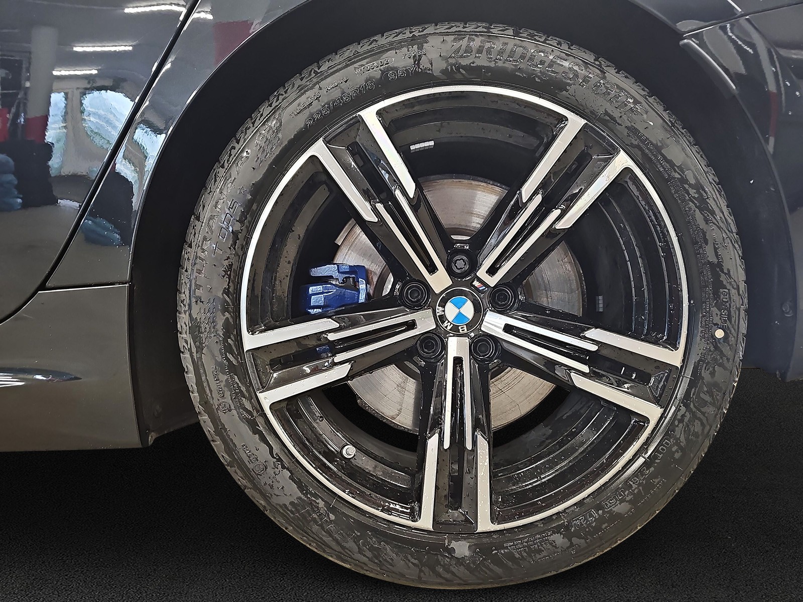 BMW 330d xDrive 48V Touring Steptronic M Sport-image-8