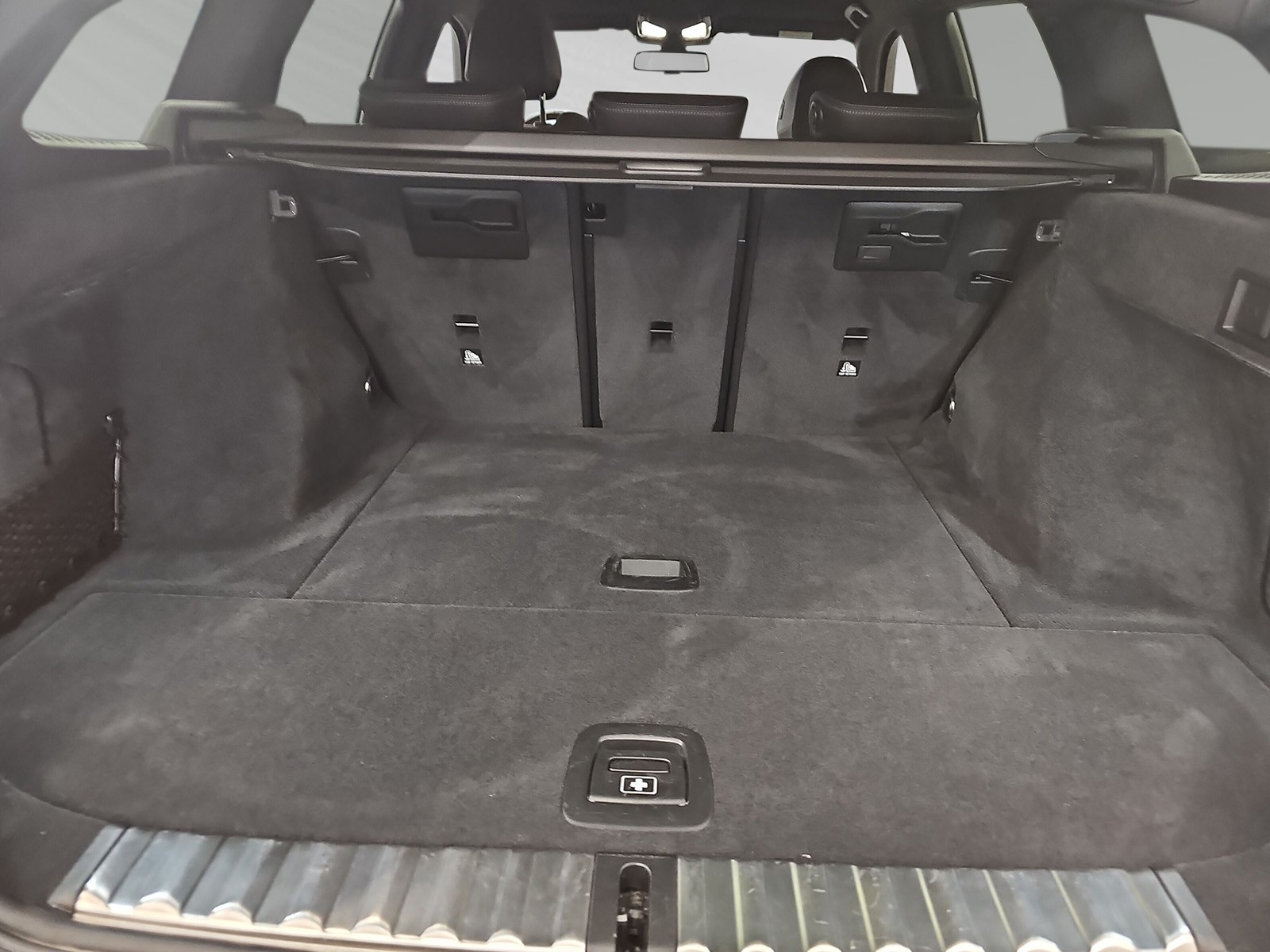BMW 330d xDrive 48V Touring Steptronic M Sport-image-7